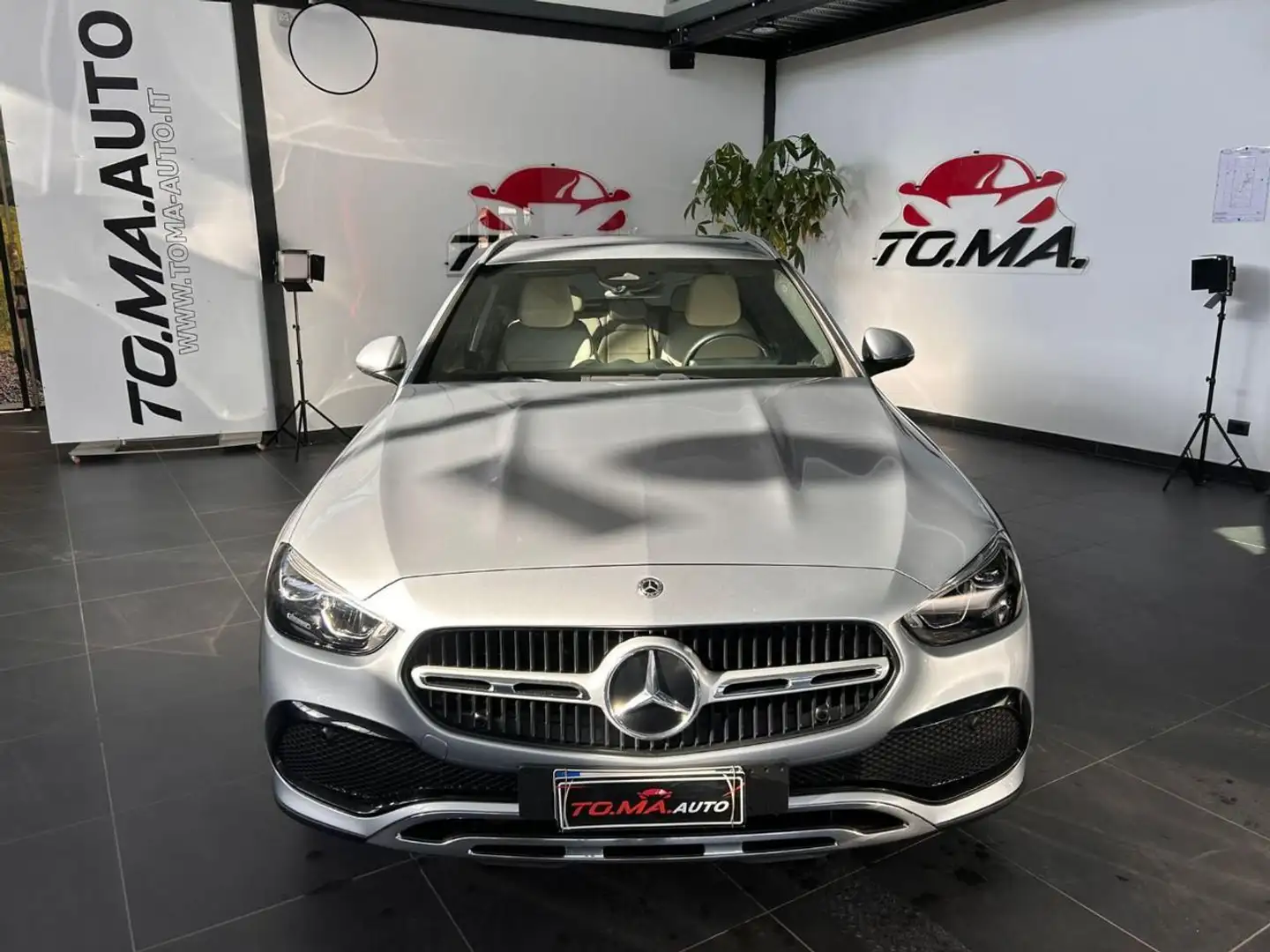 Mercedes-Benz C 220 d Mild hybrid 4Matic Advanced All-Terrain Grau - 2