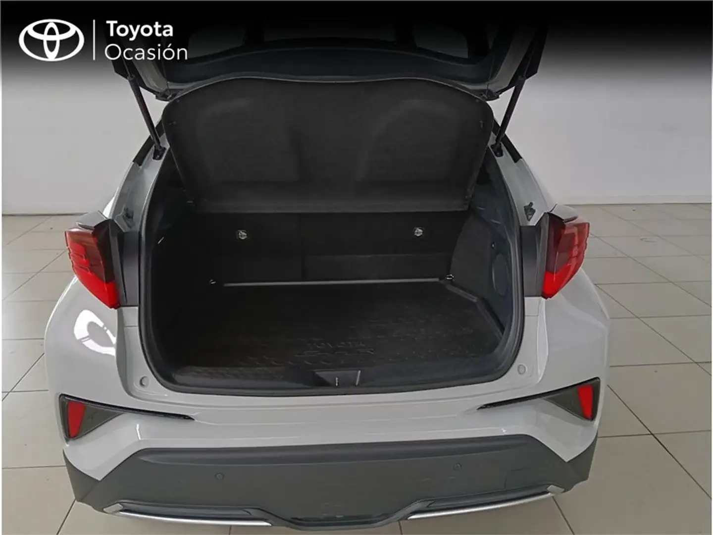 Toyota C-HR 180H GR Sport Blanc - 2