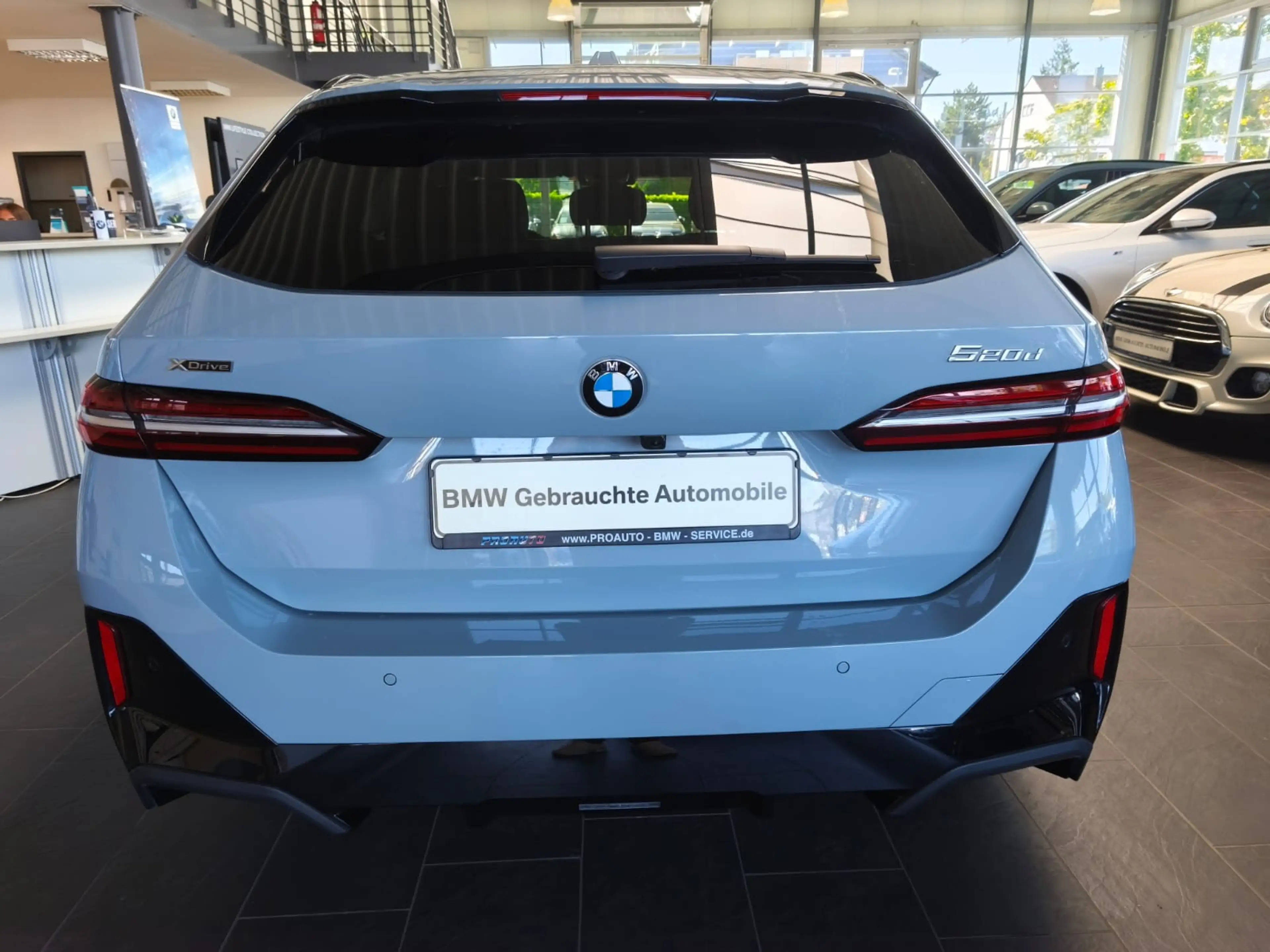 BMW 520 d xDr M Sport Tour. 360°/HUD/Travel/20"/AHK — photo 5