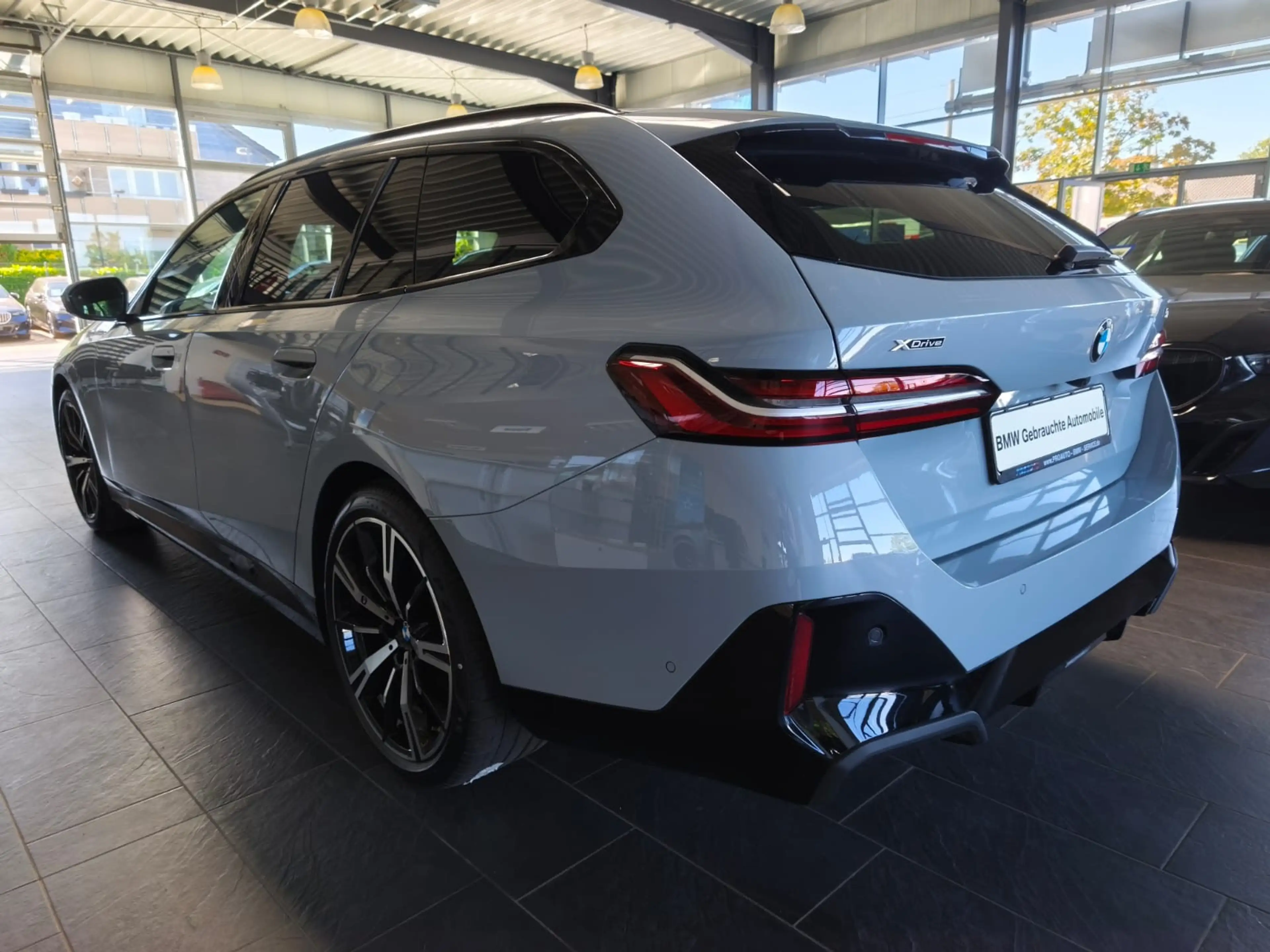 BMW 520 d xDr M Sport Tour. 360°/HUD/Travel/20"/AHK — photo 4