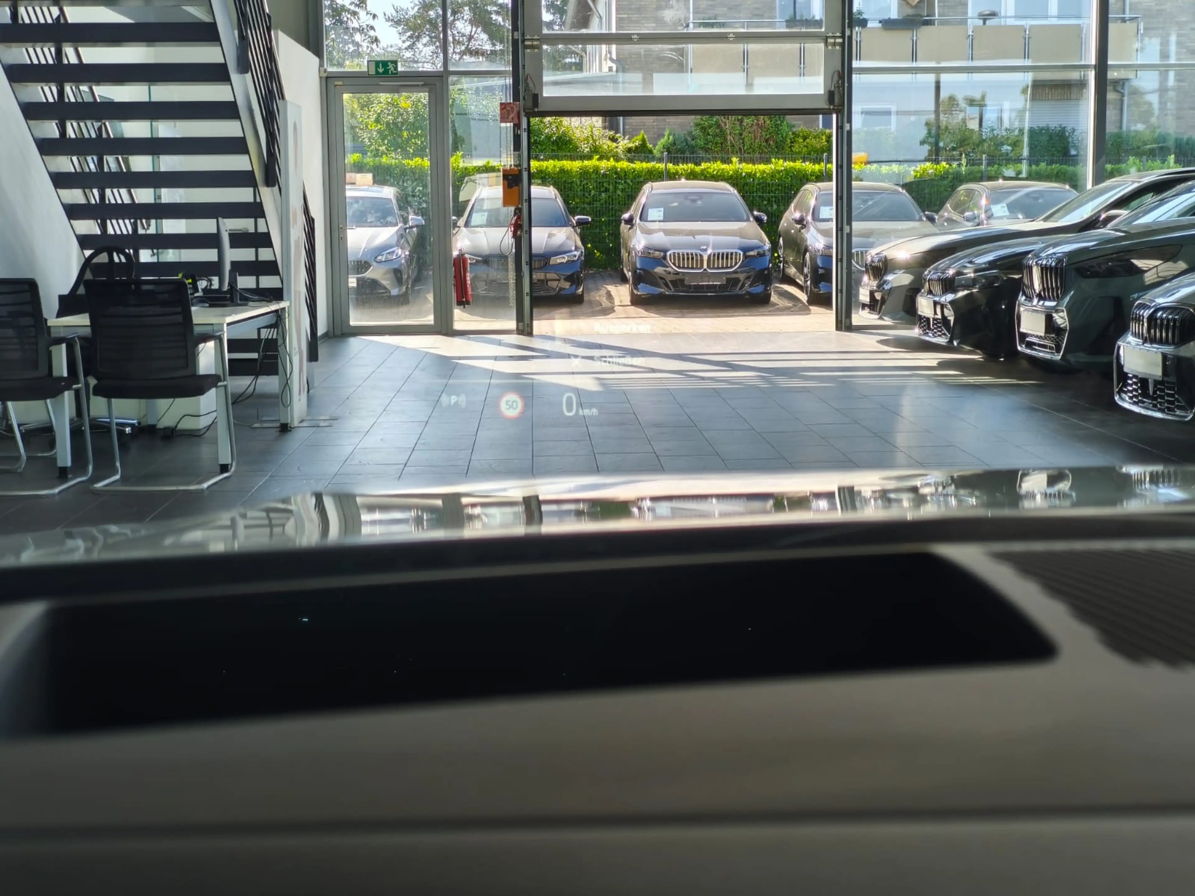 BMW 520 d xDr M Sport Tour. 360°/HUD/Travel/20"/AHK — photo 11