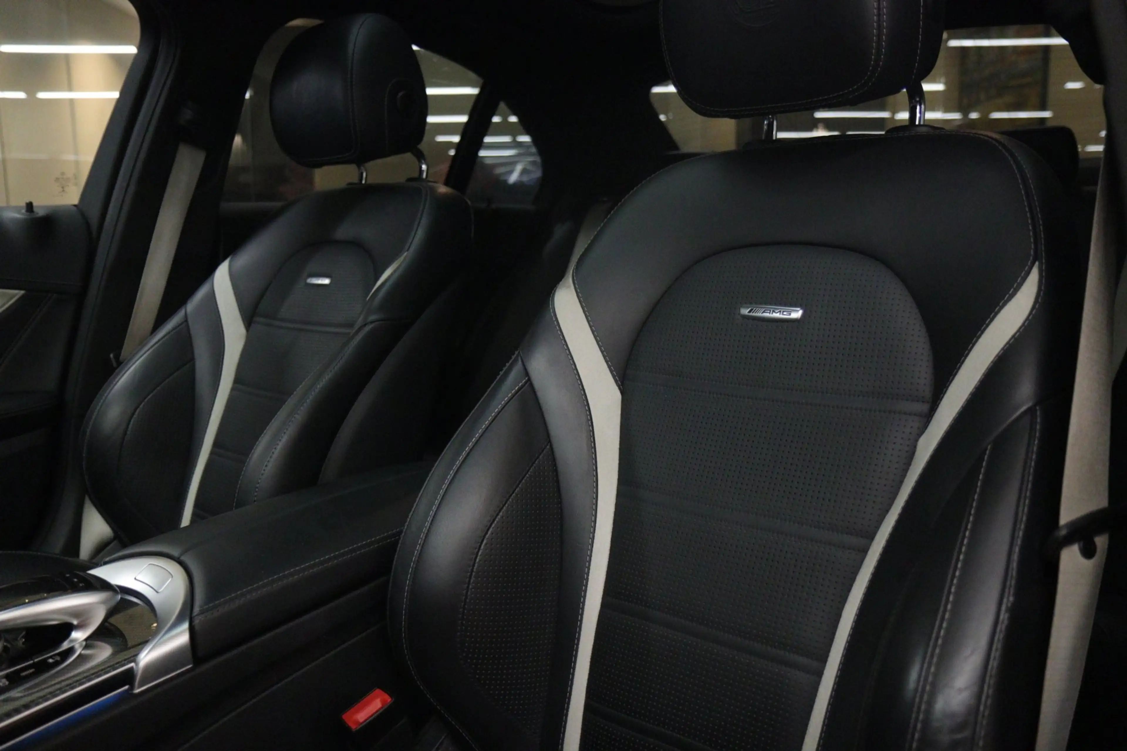 Mercedes-Benz C 63 AMG S 510PK PANO/HUD/MEMORY/BURM/360C/SFEER/LEER/KEYLE — photo 22