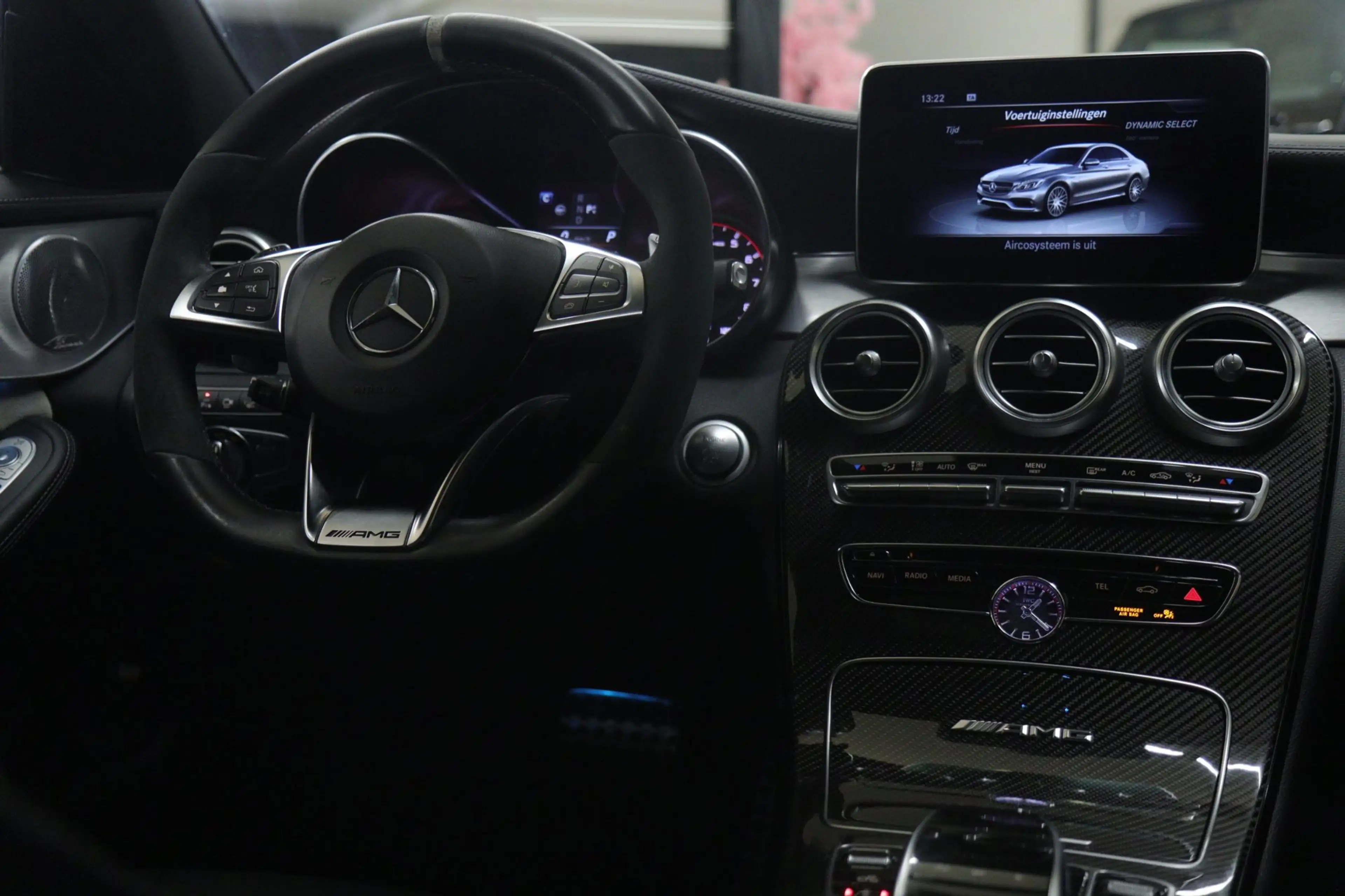 Mercedes-Benz C 63 AMG S 510PK PANO/HUD/MEMORY/BURM/360C/SFEER/LEER/KEYLE — photo 47