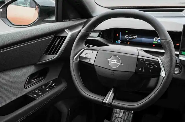 Opel Grandland view 16