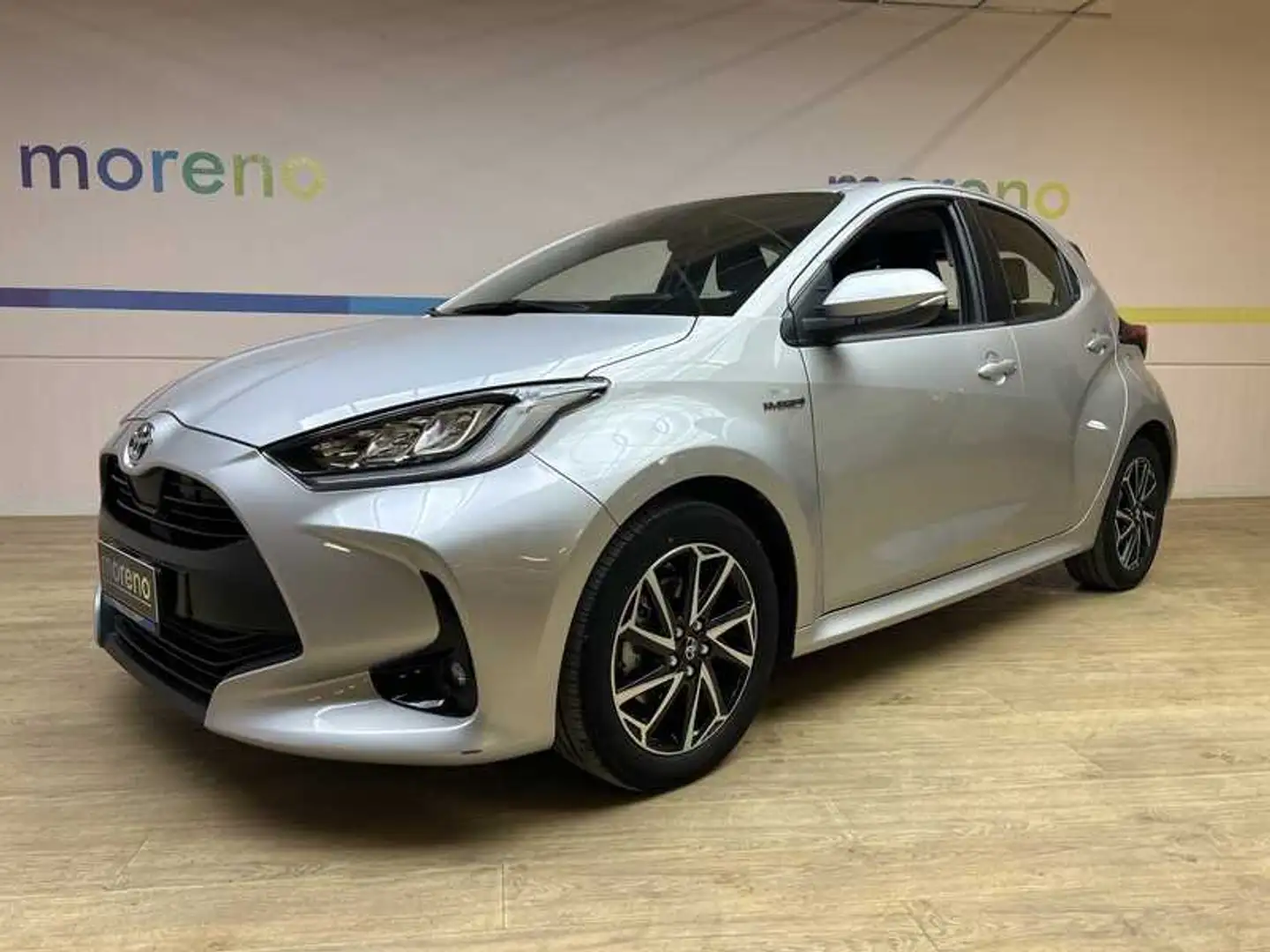 Toyota Yaris 1.5h Trend Argento - 1