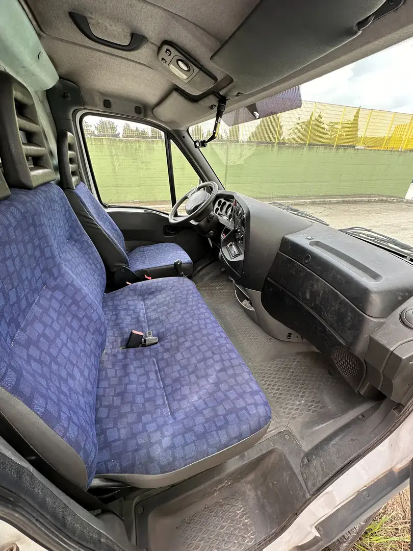 Iveco Daily 35/29 Weiß - 2