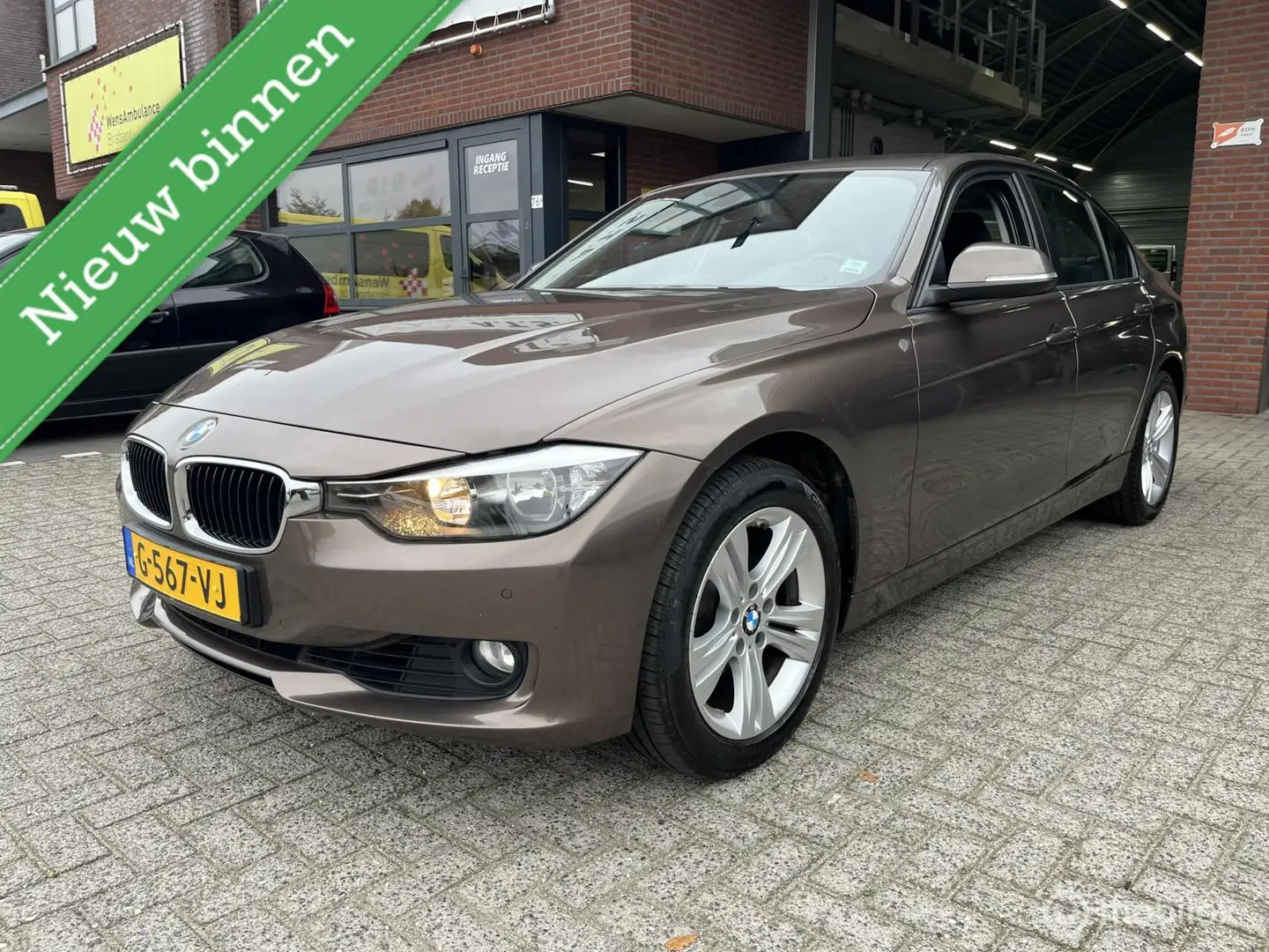 BMW 320 3-serie 320i xDrive NAVI*CLIMA*TREKHAAK* Bruin - 1