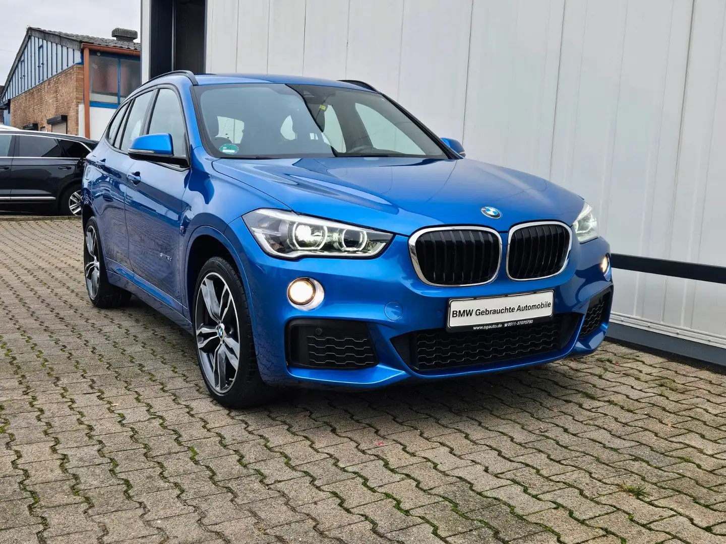 BMW X1 sDrive 18d*M-SPORT*NAVI*LED*AHK*PDC Blau - 2