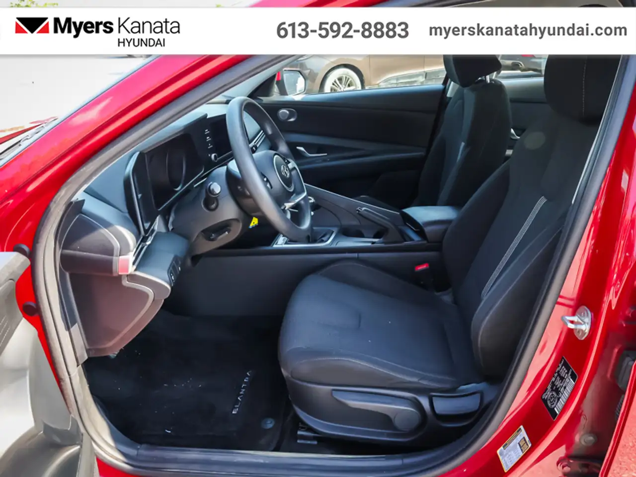 Hyundai ELANTRA photo Hyundai ELANTRA
