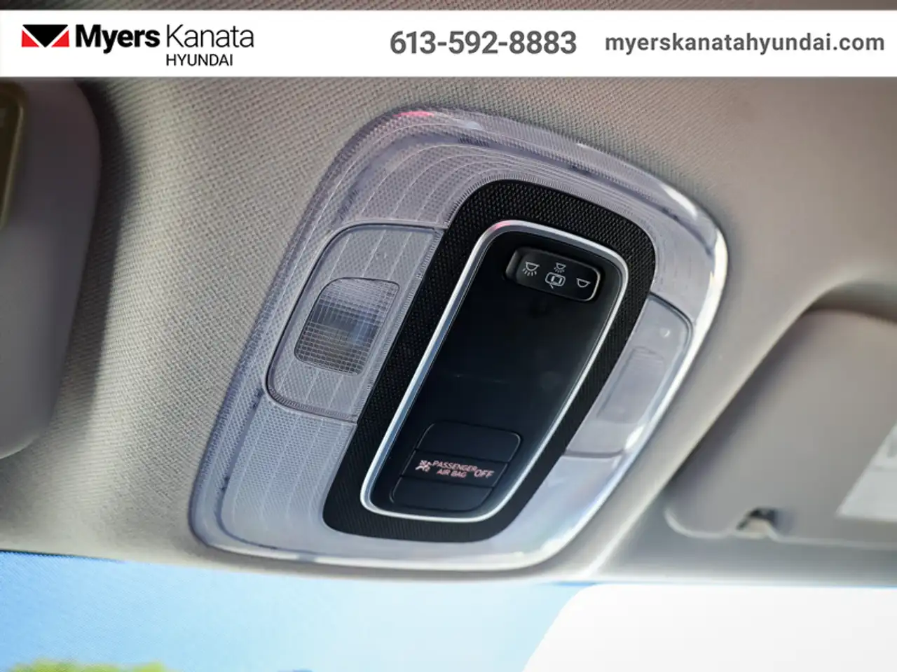 Hyundai ELANTRA photo Hyundai ELANTRA