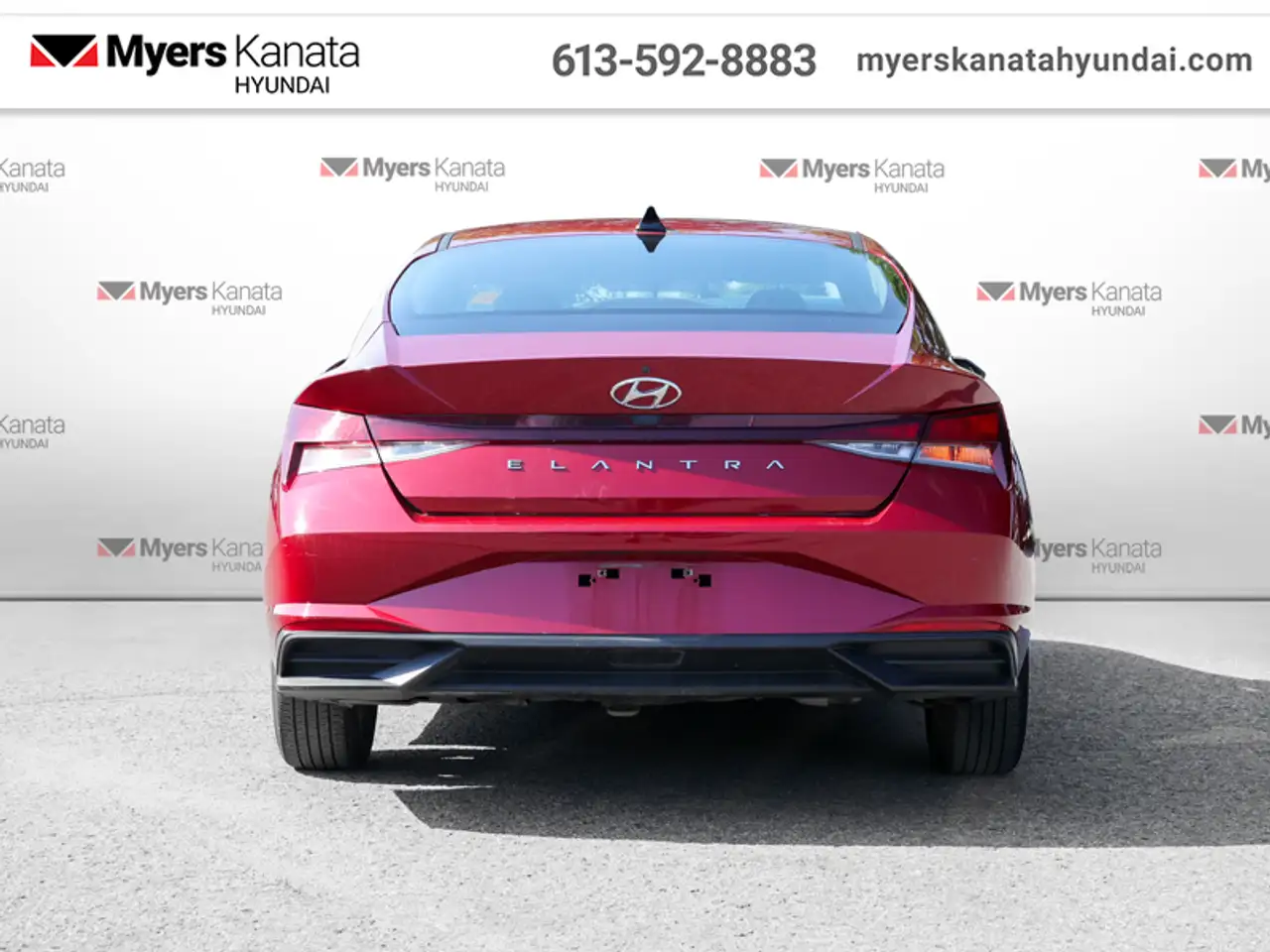 Hyundai ELANTRA photo Hyundai ELANTRA