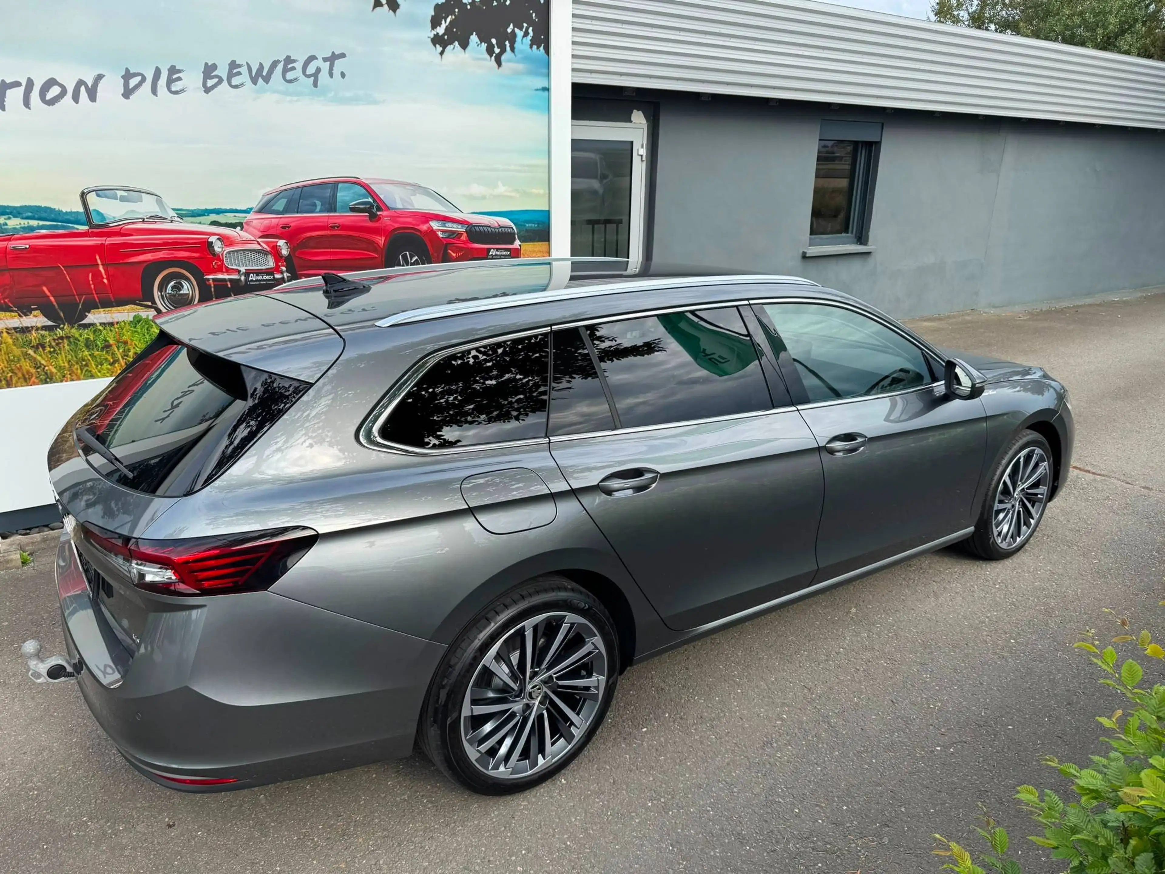 Skoda Superb Superb Combi Combi 2.0 TDI DSG 4x4 L&K — photo 7