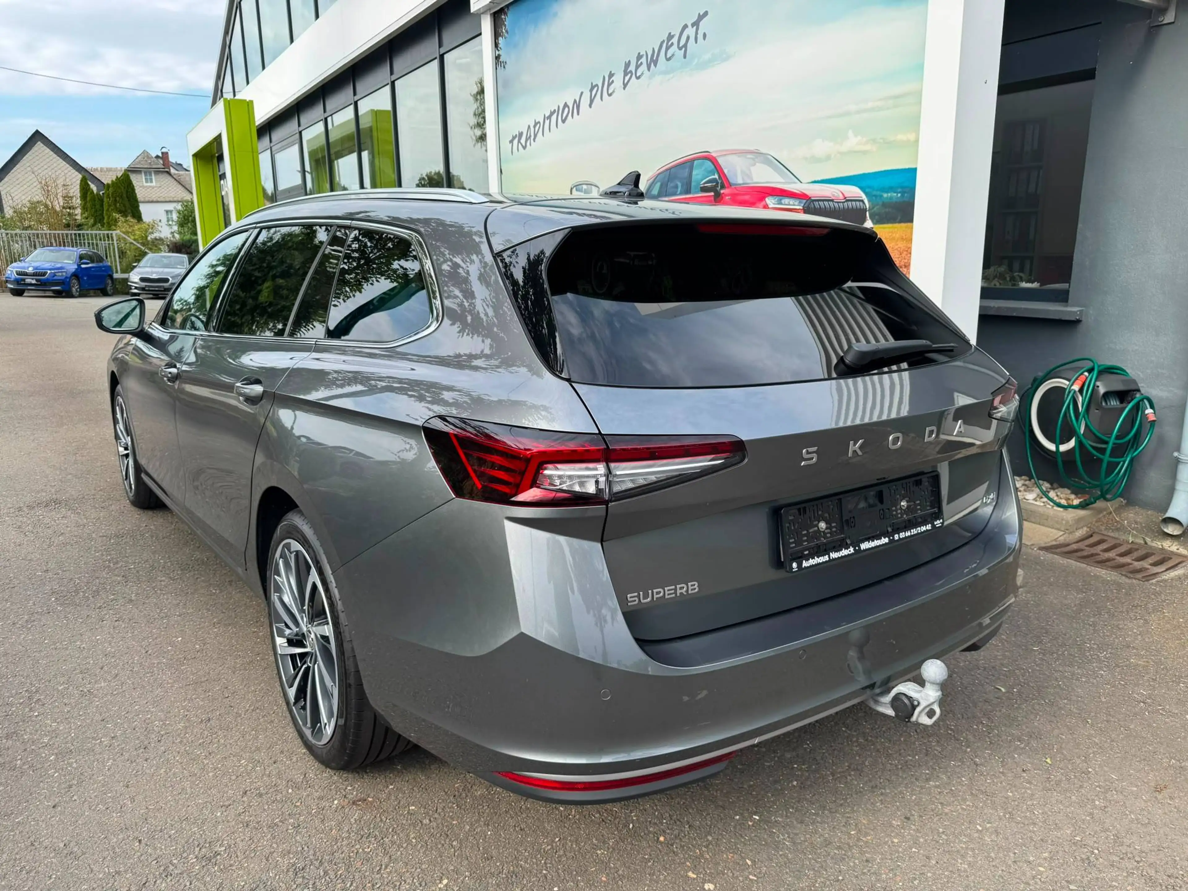 Skoda Superb Superb Combi Combi 2.0 TDI DSG 4x4 L&K — photo 5