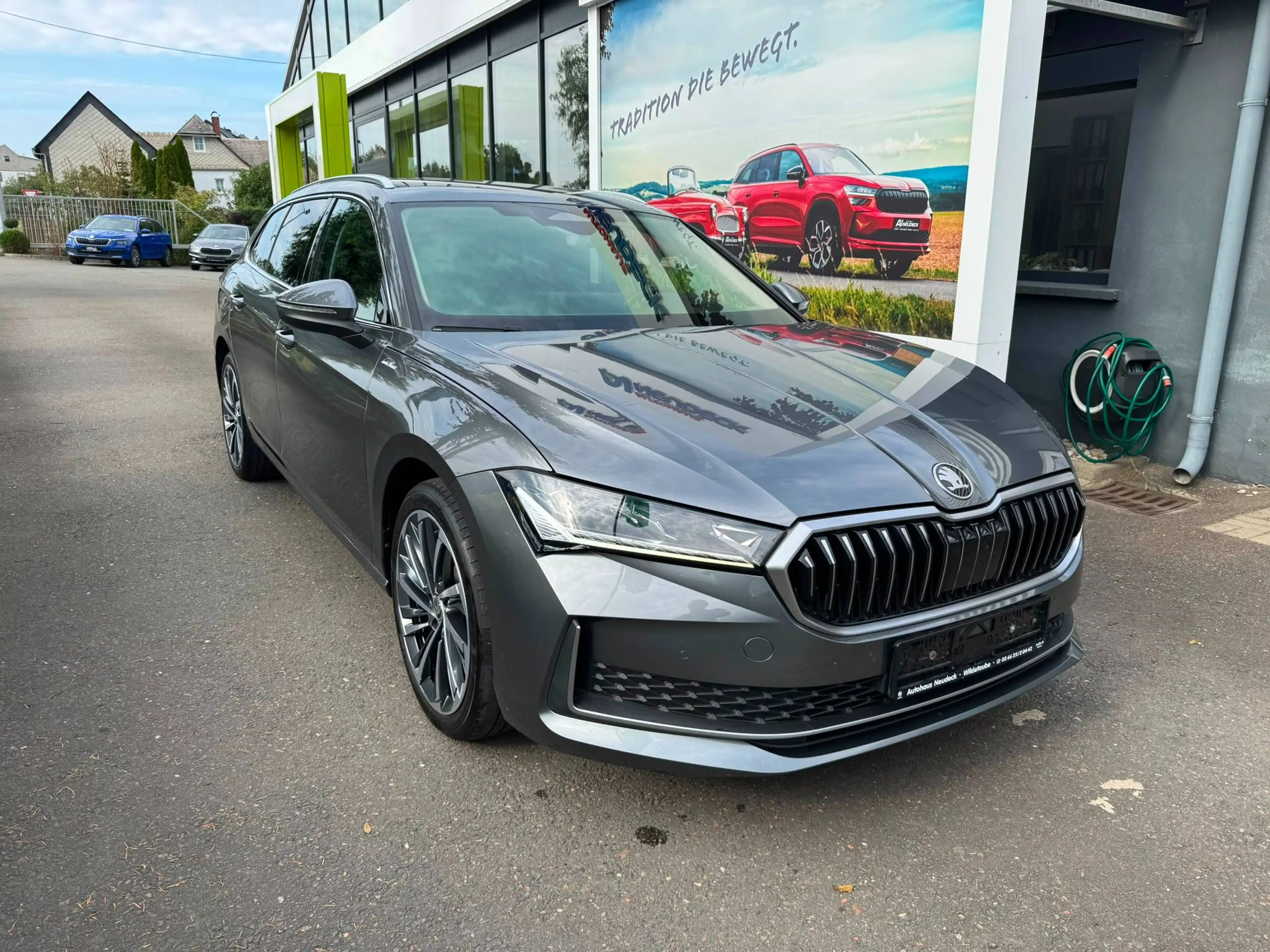 Skoda Superb Superb Combi Combi 2.0 TDI DSG 4x4 L&K — photo 8