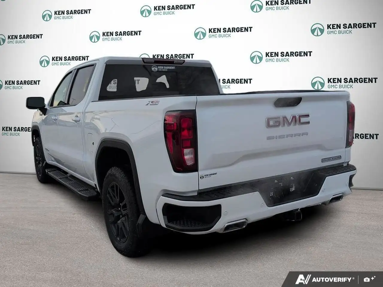 GMC Sierra 1500 снимка GMC Sierra 1500