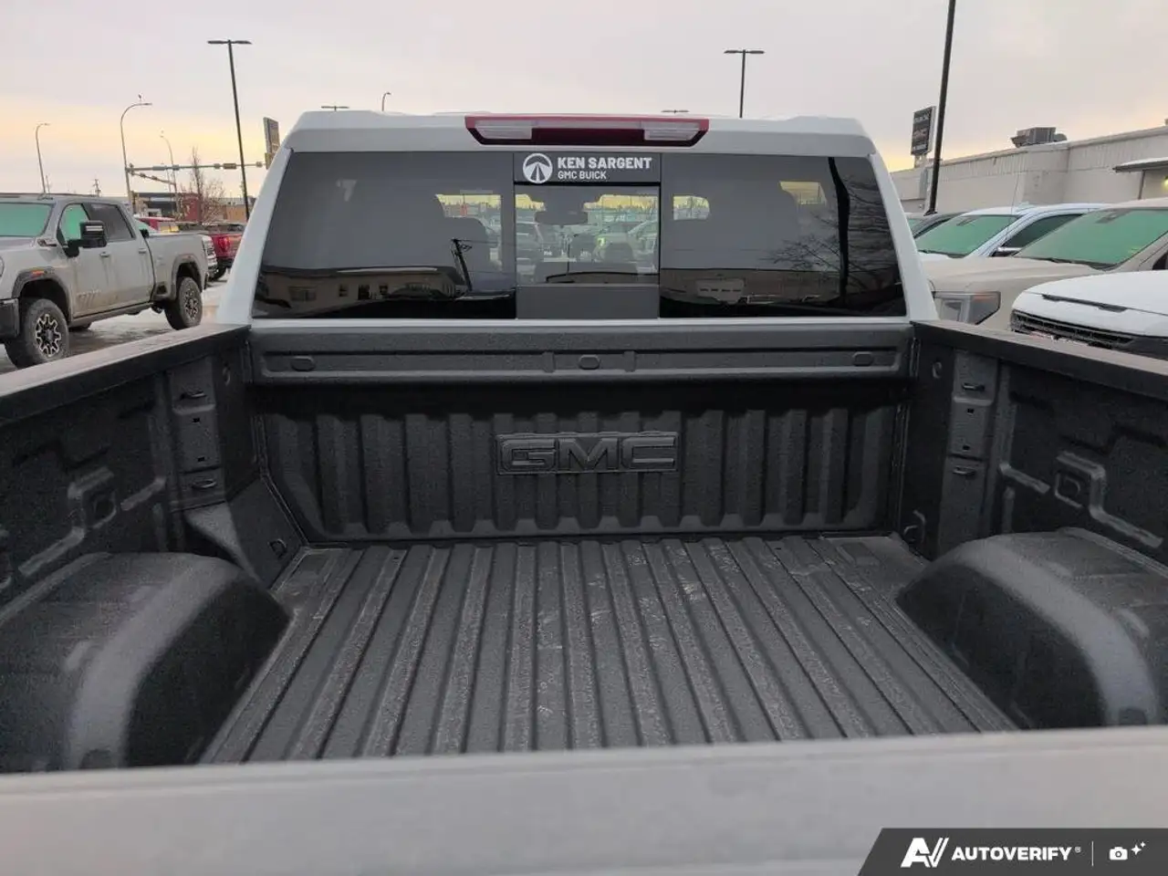GMC Sierra 1500 снимка GMC Sierra 1500