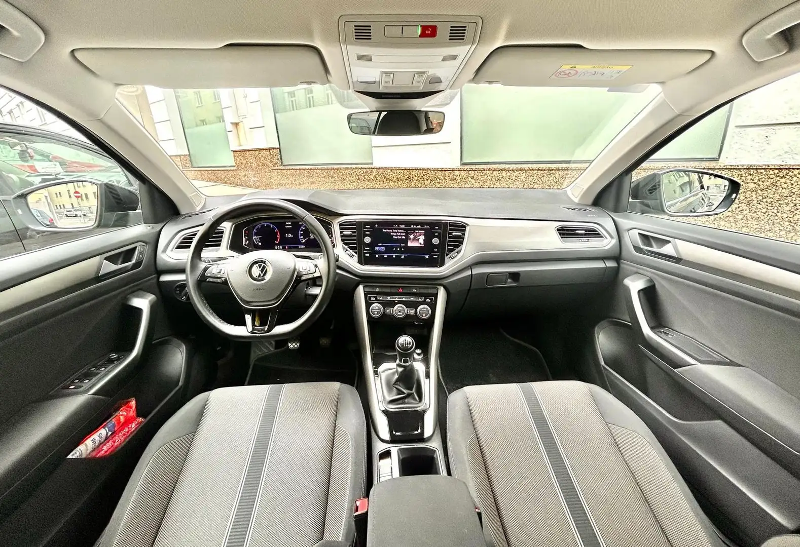 Volkswagen T-Roc T-Roc 1,0 TSI Schwarz - 2