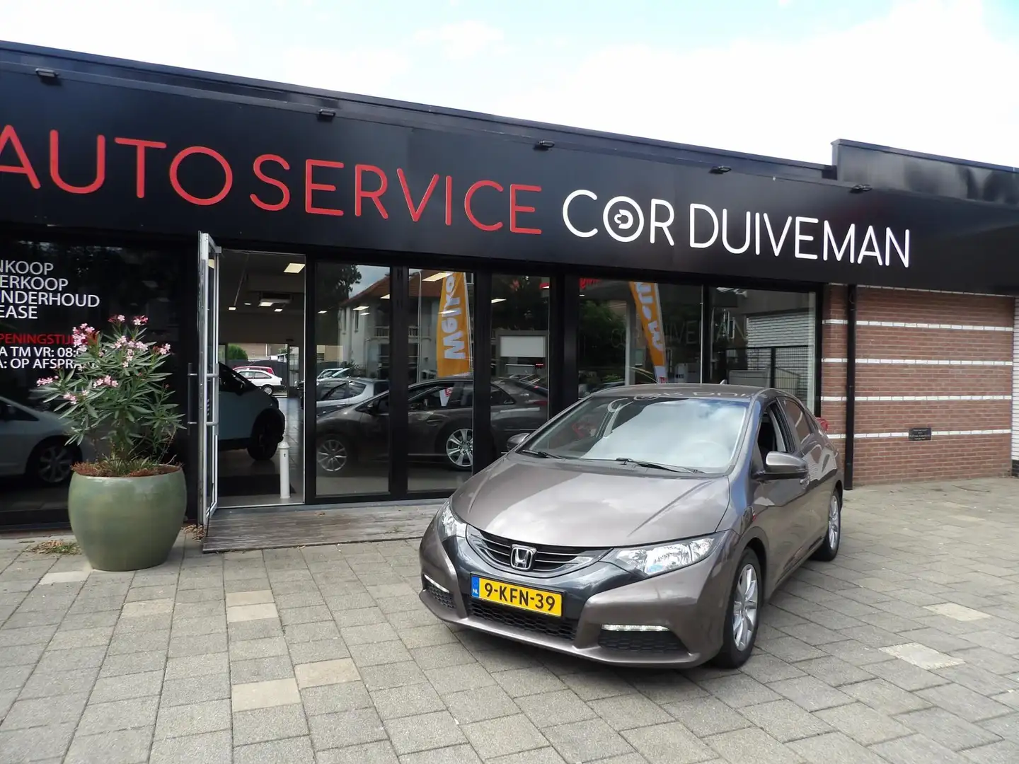 Honda Civic 1.4 ComfortCRUISE CONTROL 12MAANDEN BOVAG GARANTIE Braun - 2
