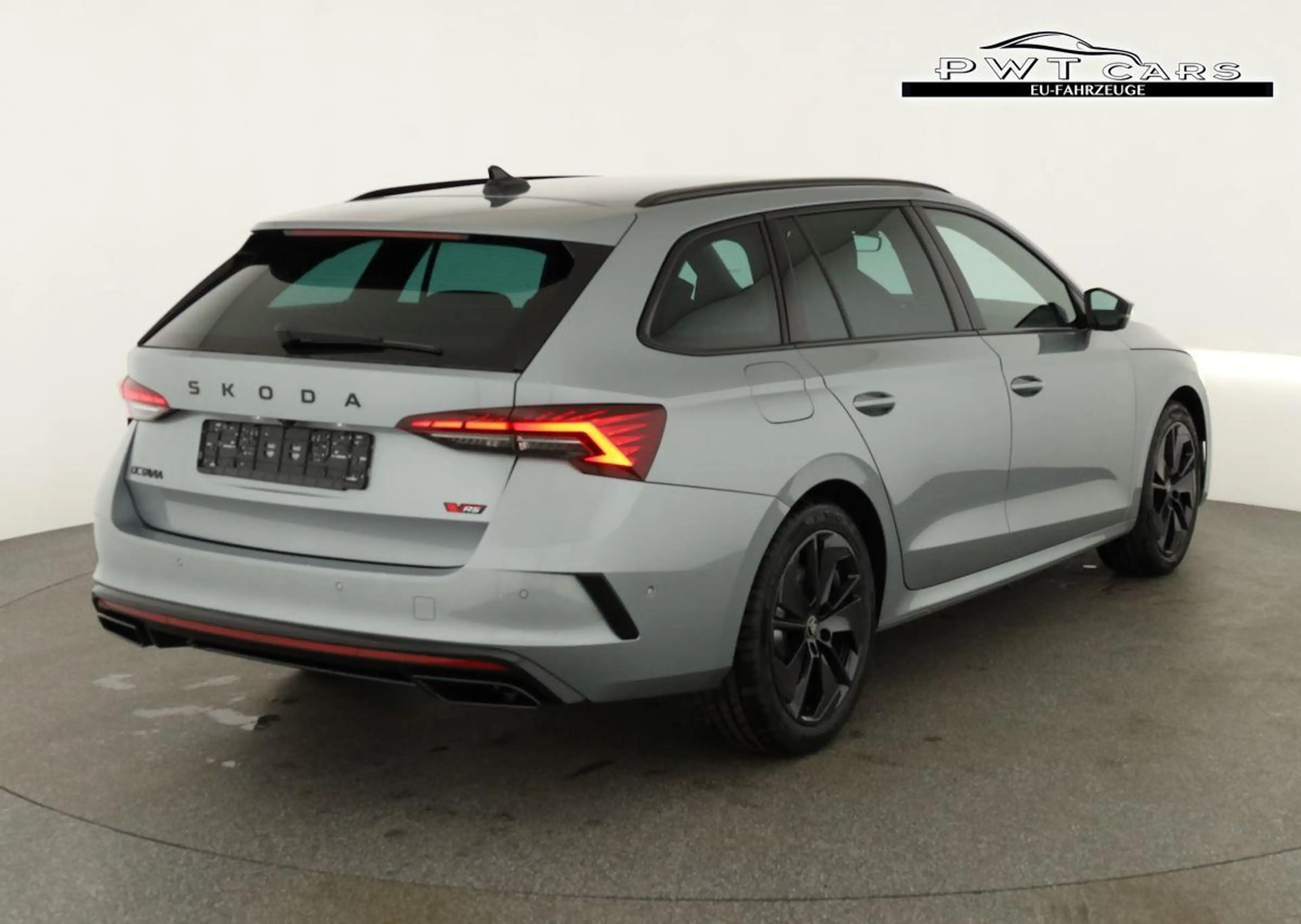 Skoda Octavia Combi 2.0 TSI 195 kW RS DSG, AHK, Navi, Matrix,... — photo 2
