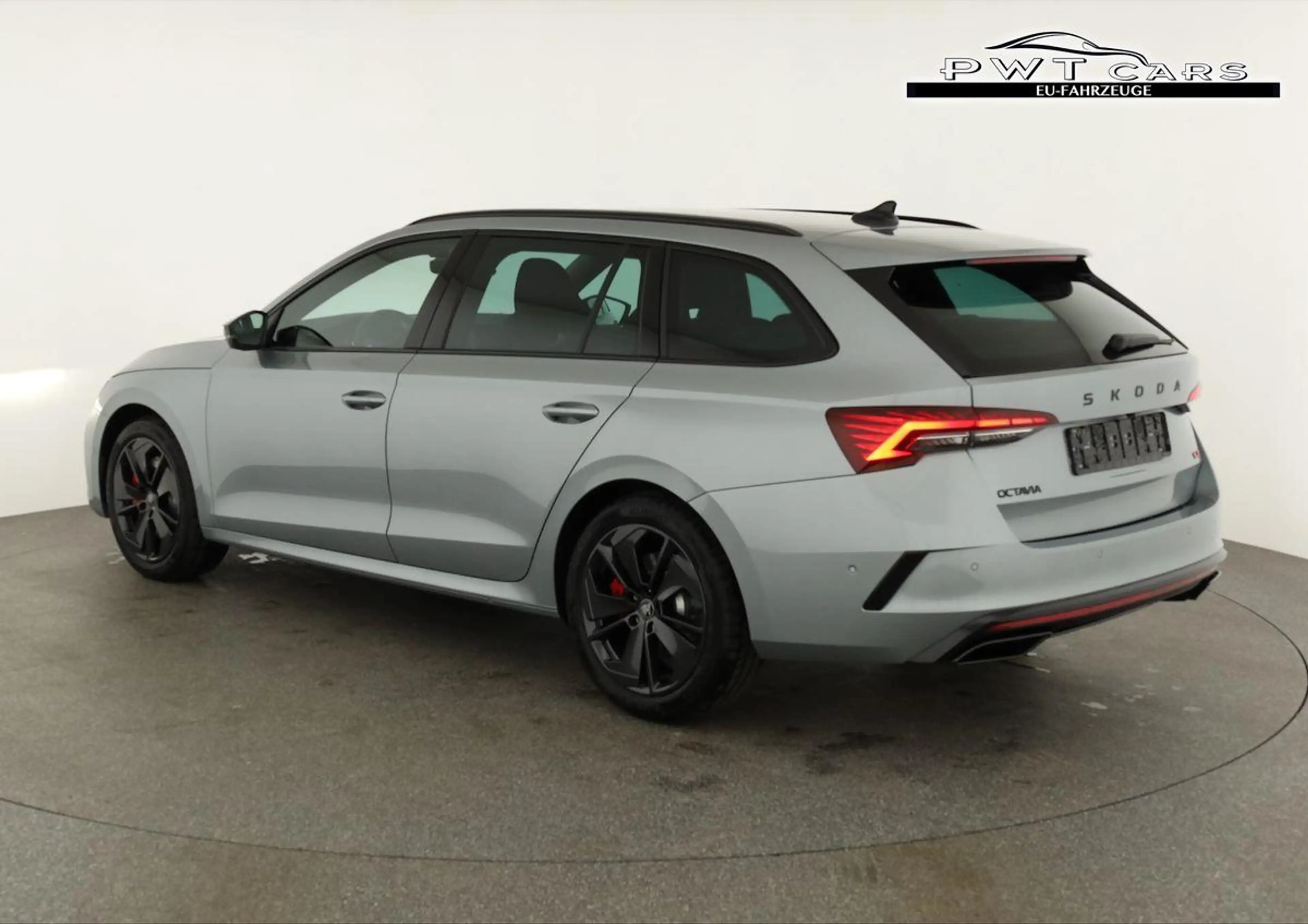 Skoda Octavia Combi 2.0 TSI 195 kW RS DSG, AHK, Navi, Matrix,... — photo 3