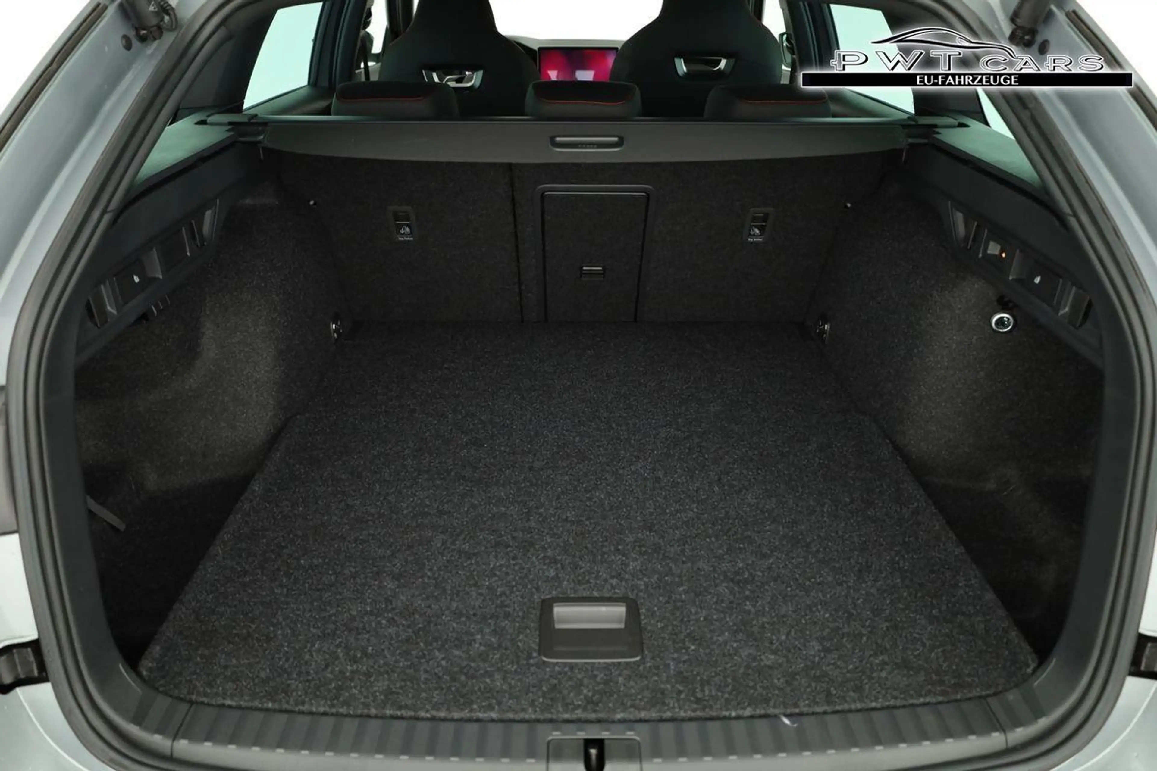 Skoda Octavia Combi 2.0 TSI 195 kW RS DSG, AHK, Navi, Matrix,... — photo 12