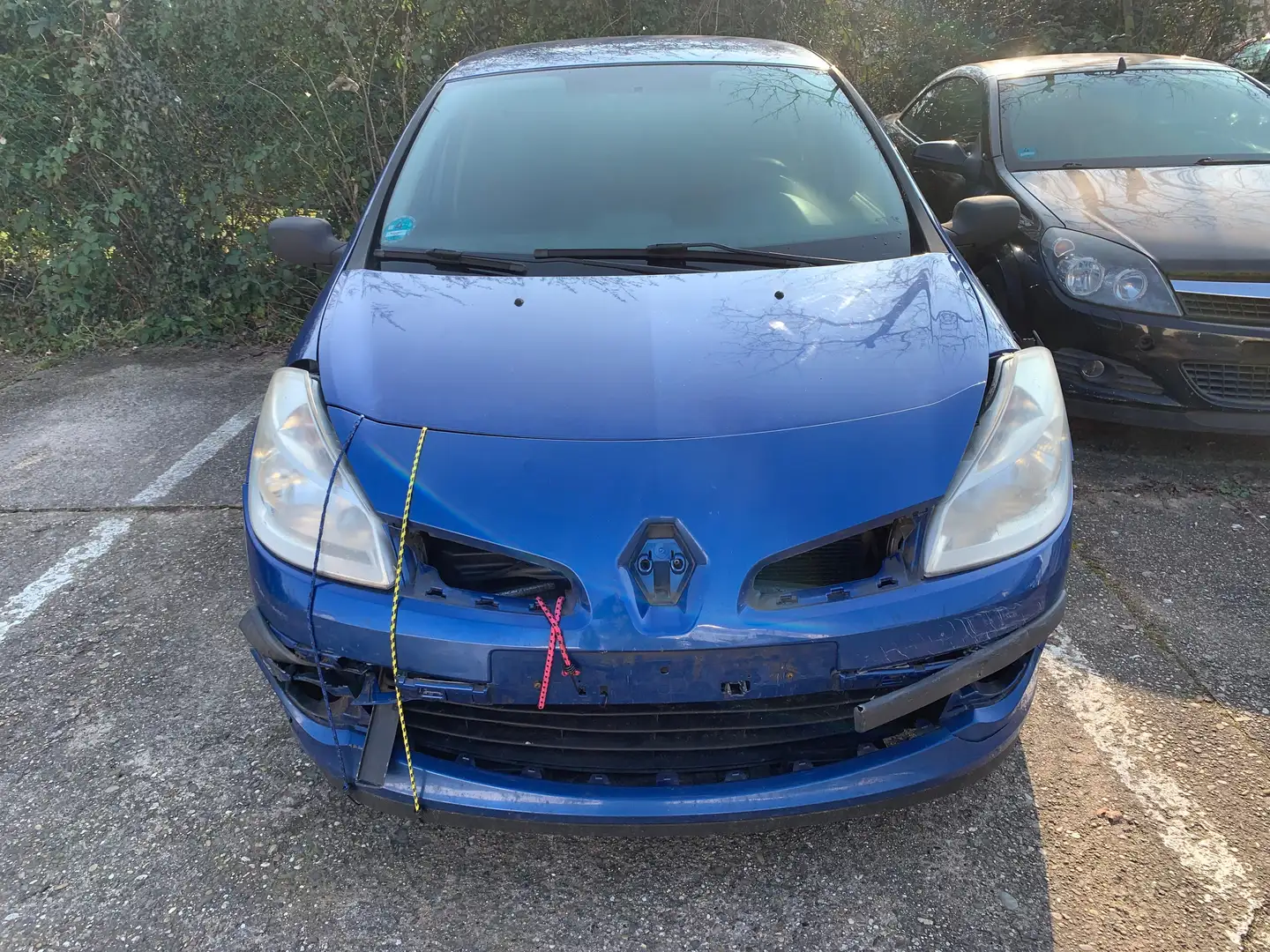 Renault Clio 1.2 16V TCE Frontschaden Bleu - 2