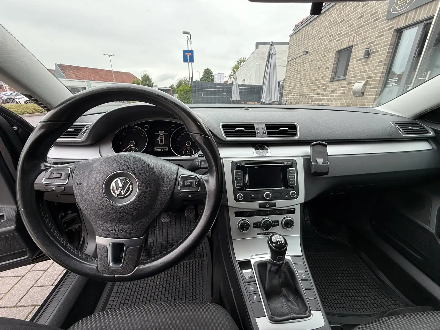 Volkswagen Passat Variant Trendline BlueMotion Schwarz - 2