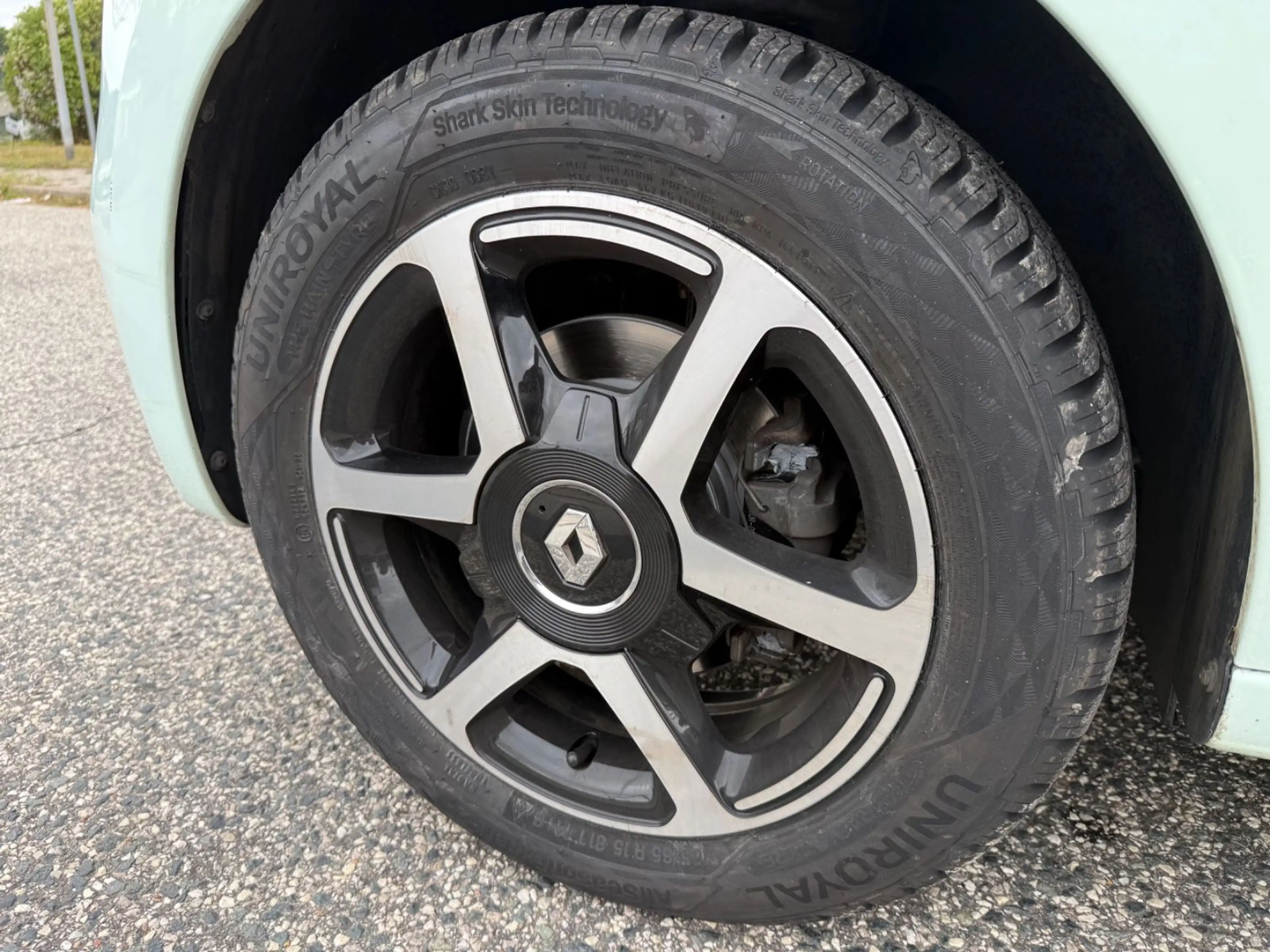 Renault Twingo Limited TÜV NEU REIFEN NEU — photo 14