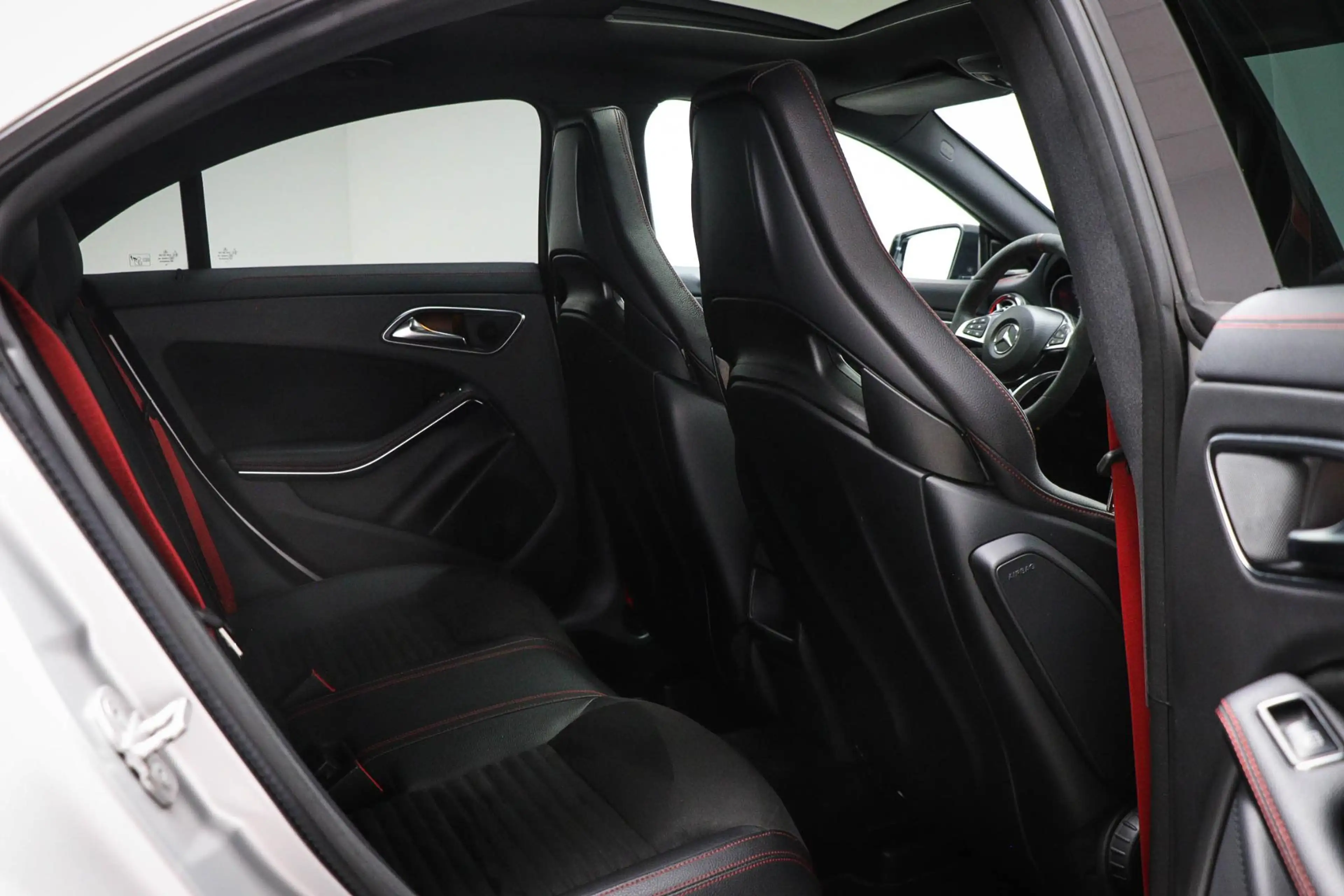 Mercedes-Benz CLA 45 AMG 4MATIC Ambition | PANORAMADAK | SFEERVERLICHTING | — photo 18