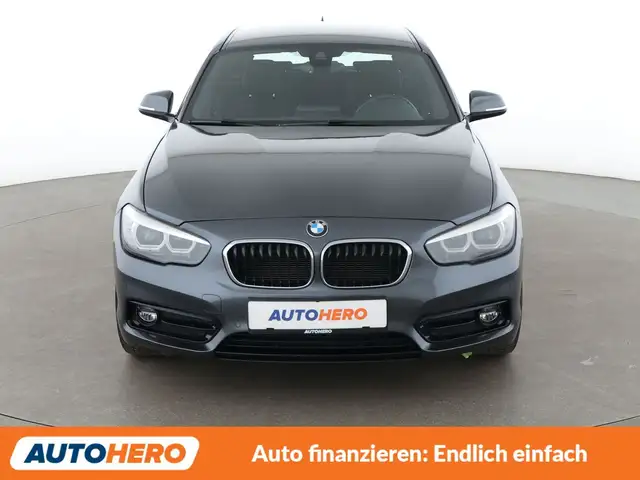 BMW 1 Series view 9