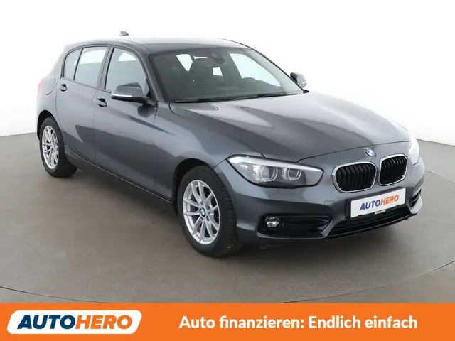 BMW 1 Series view 8
