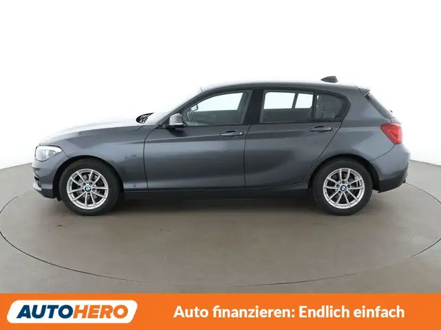 BMW 1 Series view 3