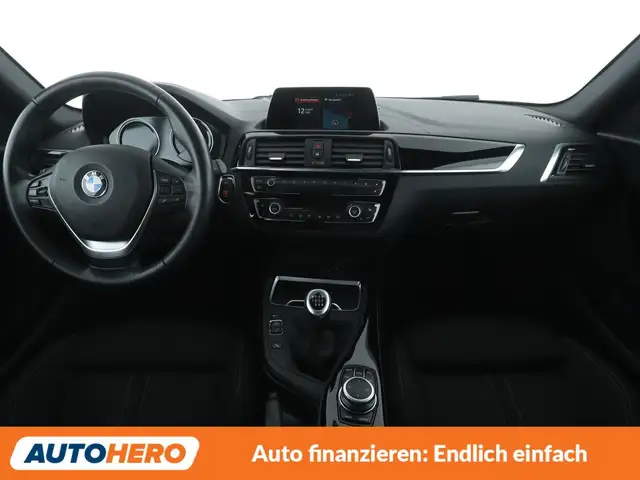 BMW 1 Series view 12