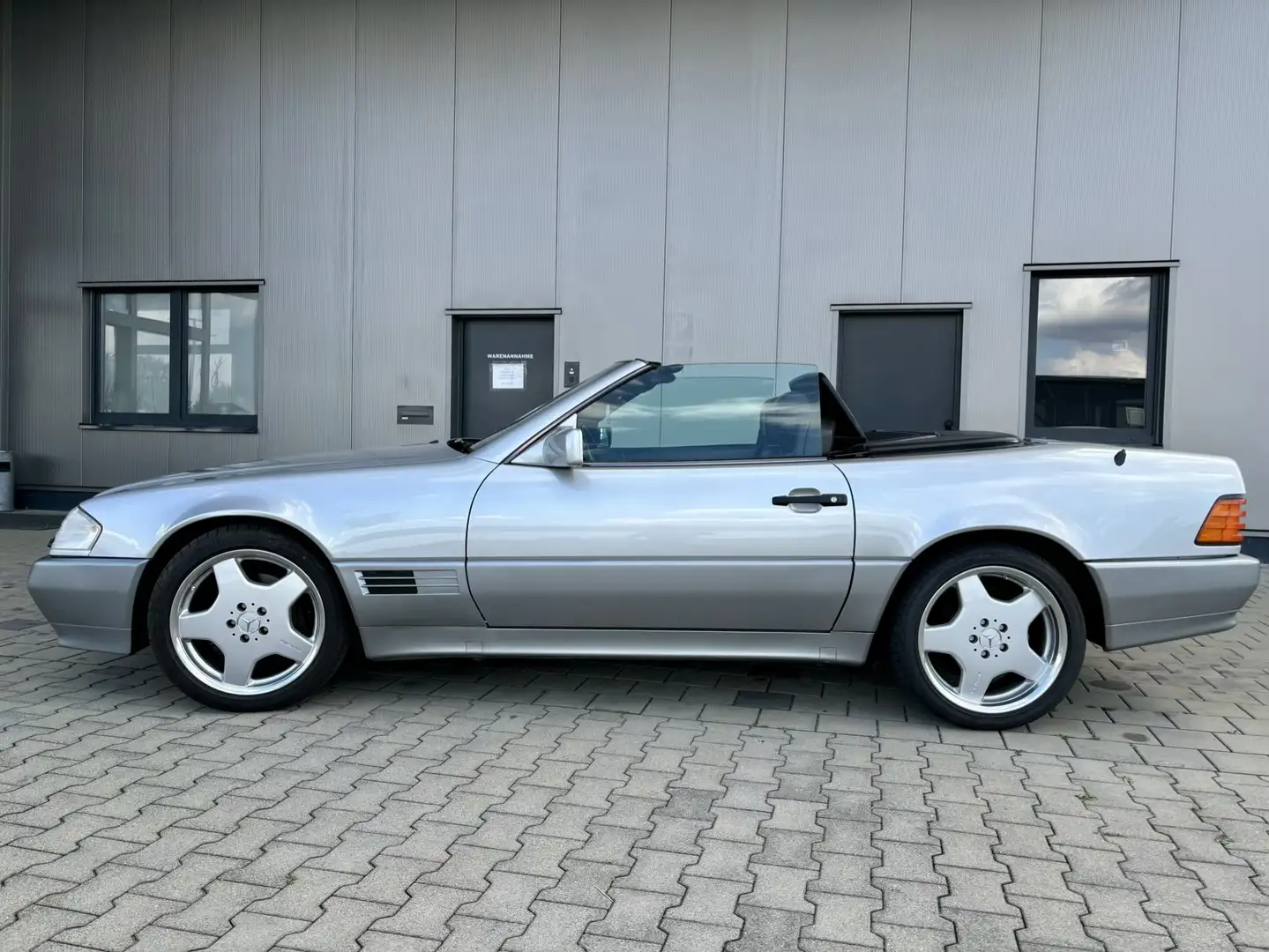 Mercedes-Benz SL 300 SL-24 - 1