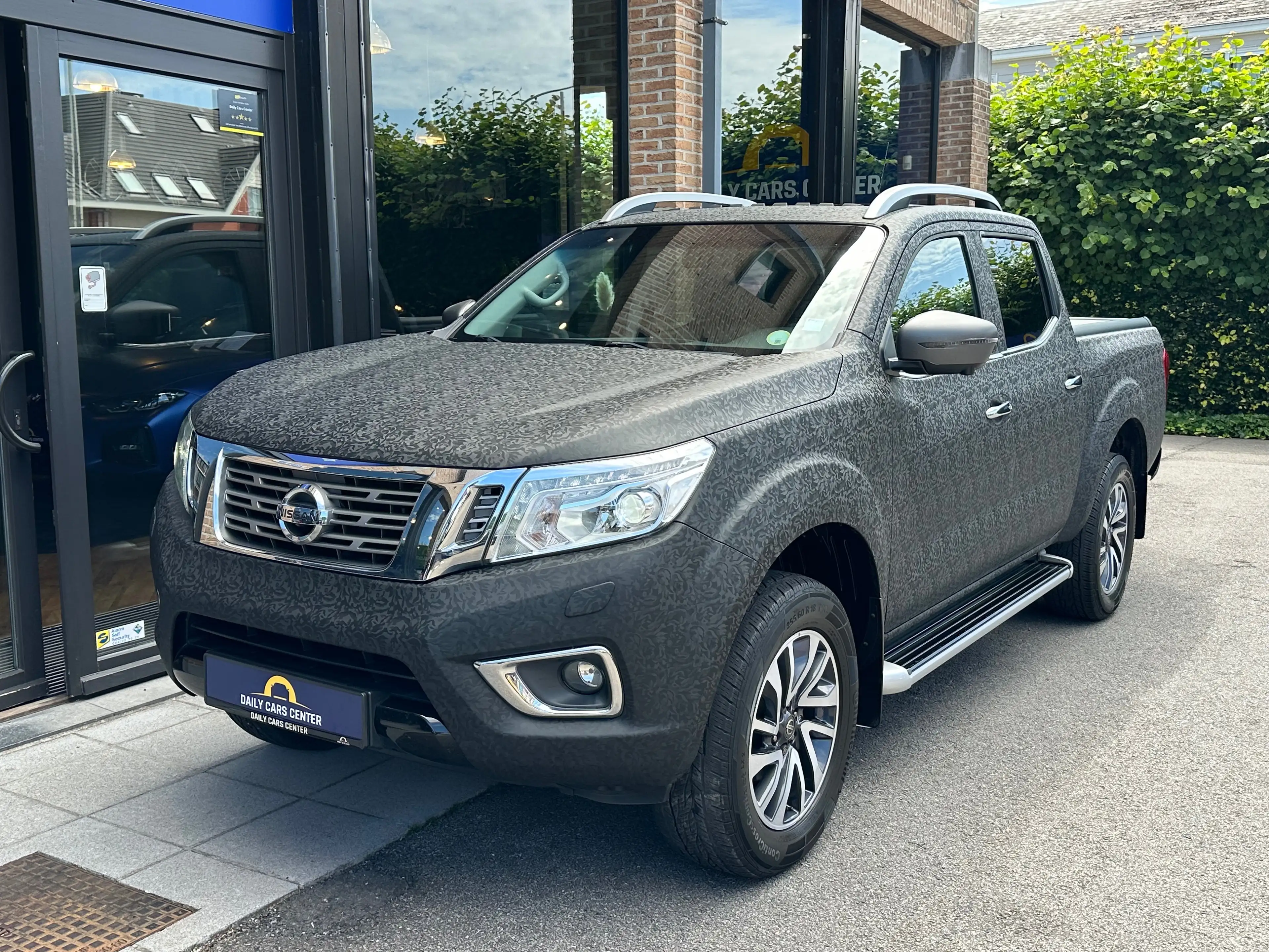 Nissan Navara 2.3 dci double C/ 4WD I Cuir I Led I Navi I Cam 360 I Toit Ouvrant — photo 5