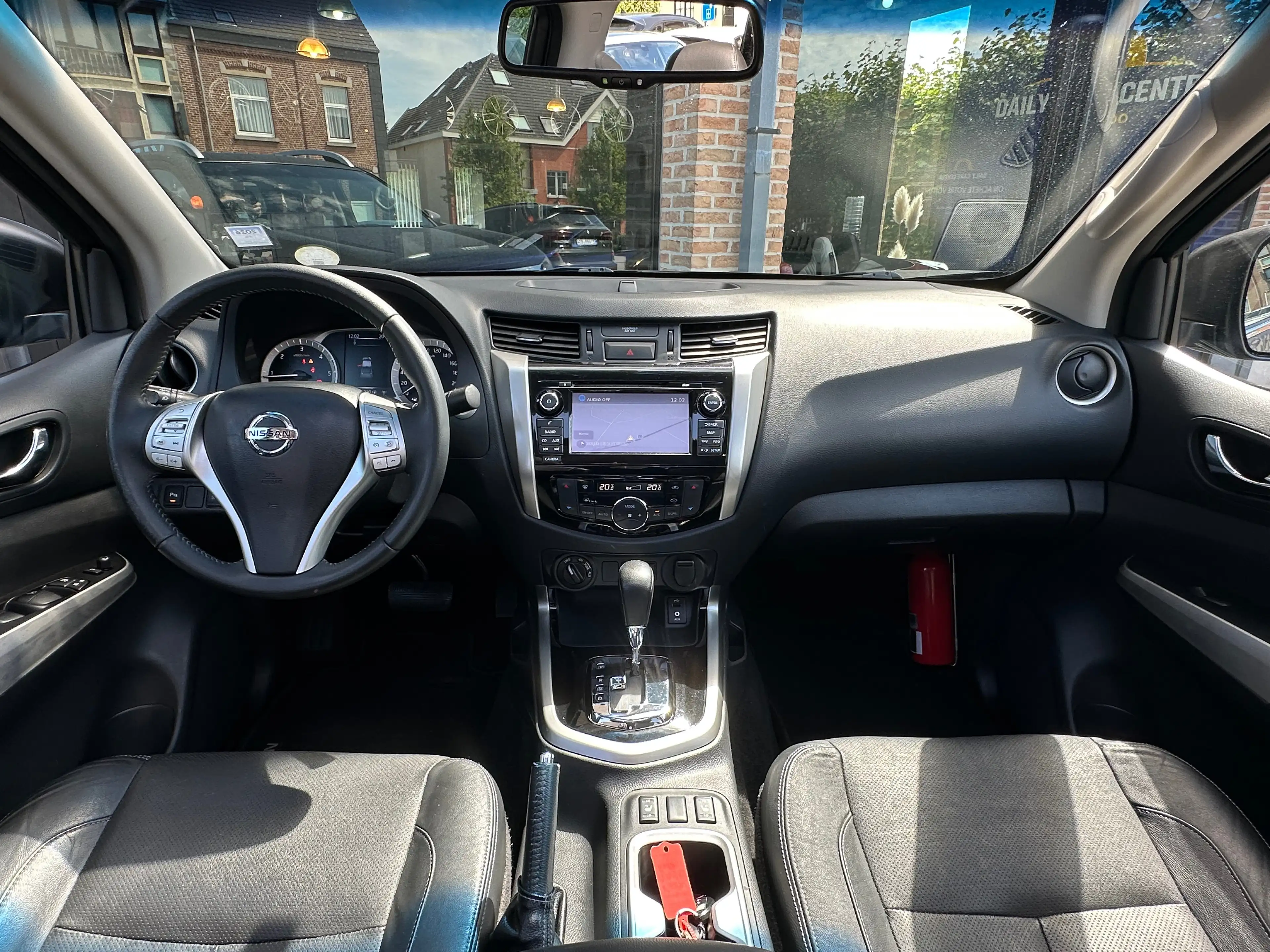 Nissan Navara 2.3 dci double C/ 4WD I Cuir I Led I Navi I Cam 360 I Toit Ouvrant — photo 7