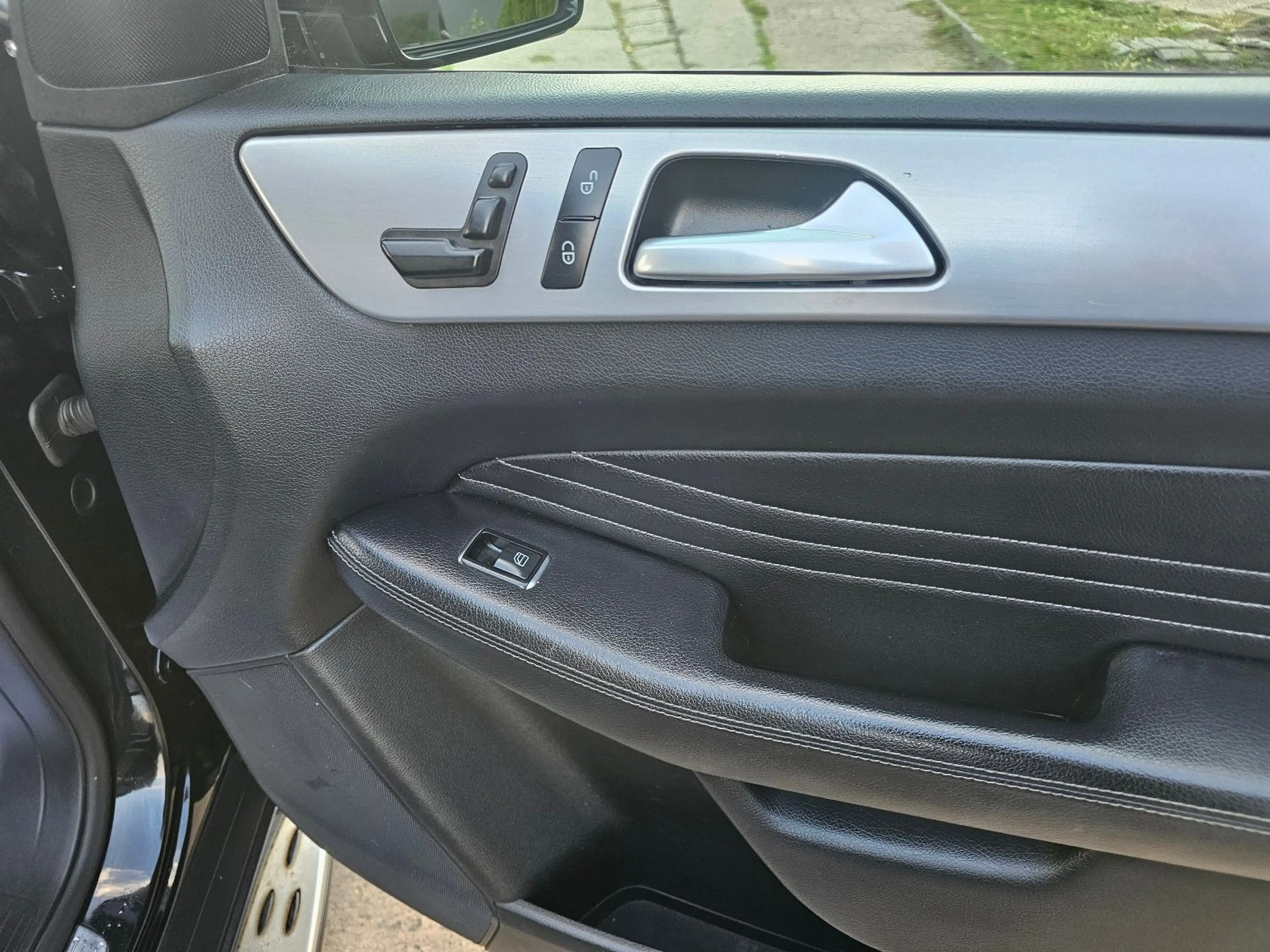 Mercedes-Benz ML 350 ML ML 350 CDI BlueTec 4Matic — photo 12