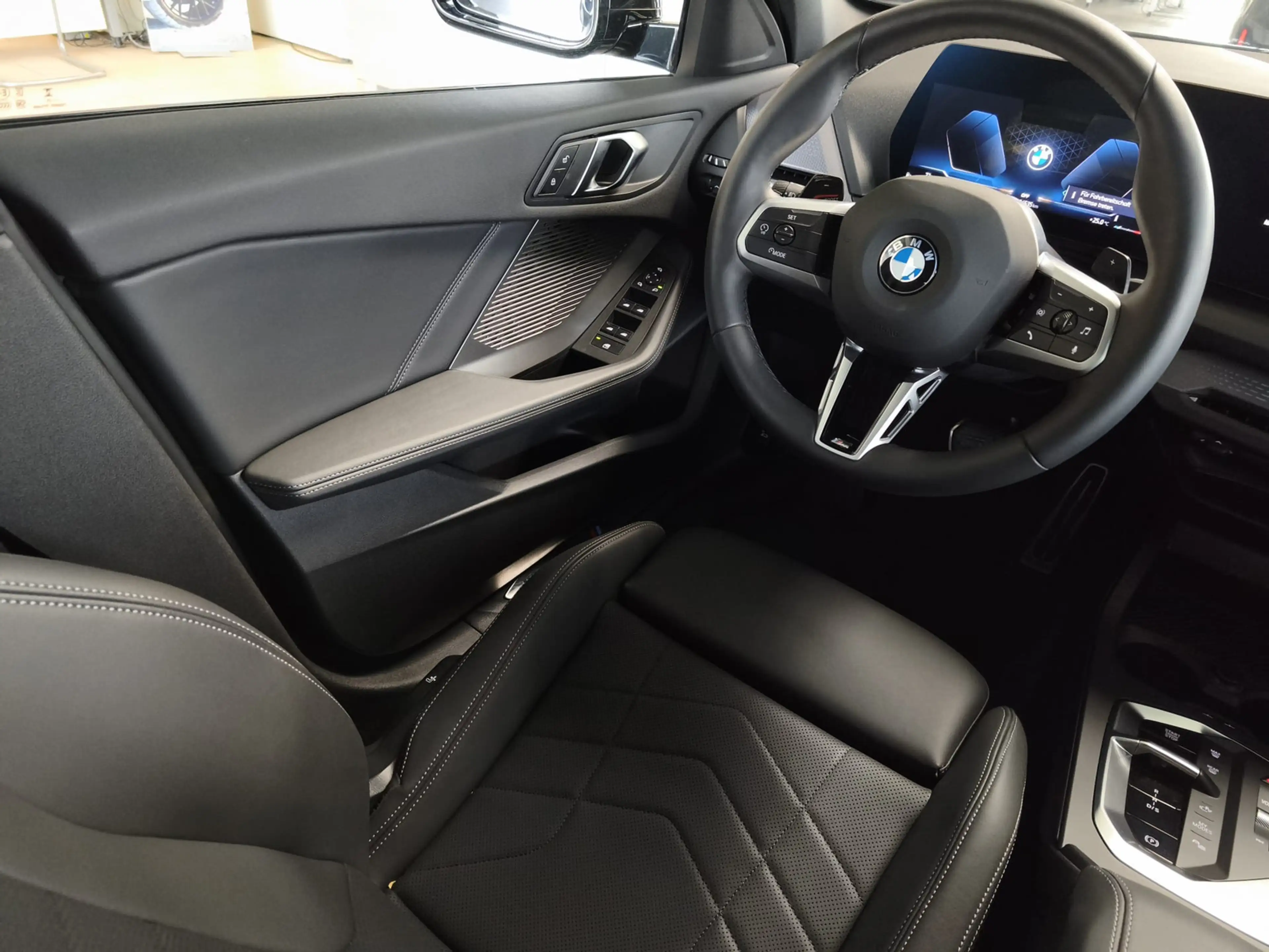 BMW 120 i M Sport Dr.As+/19" — photo 10