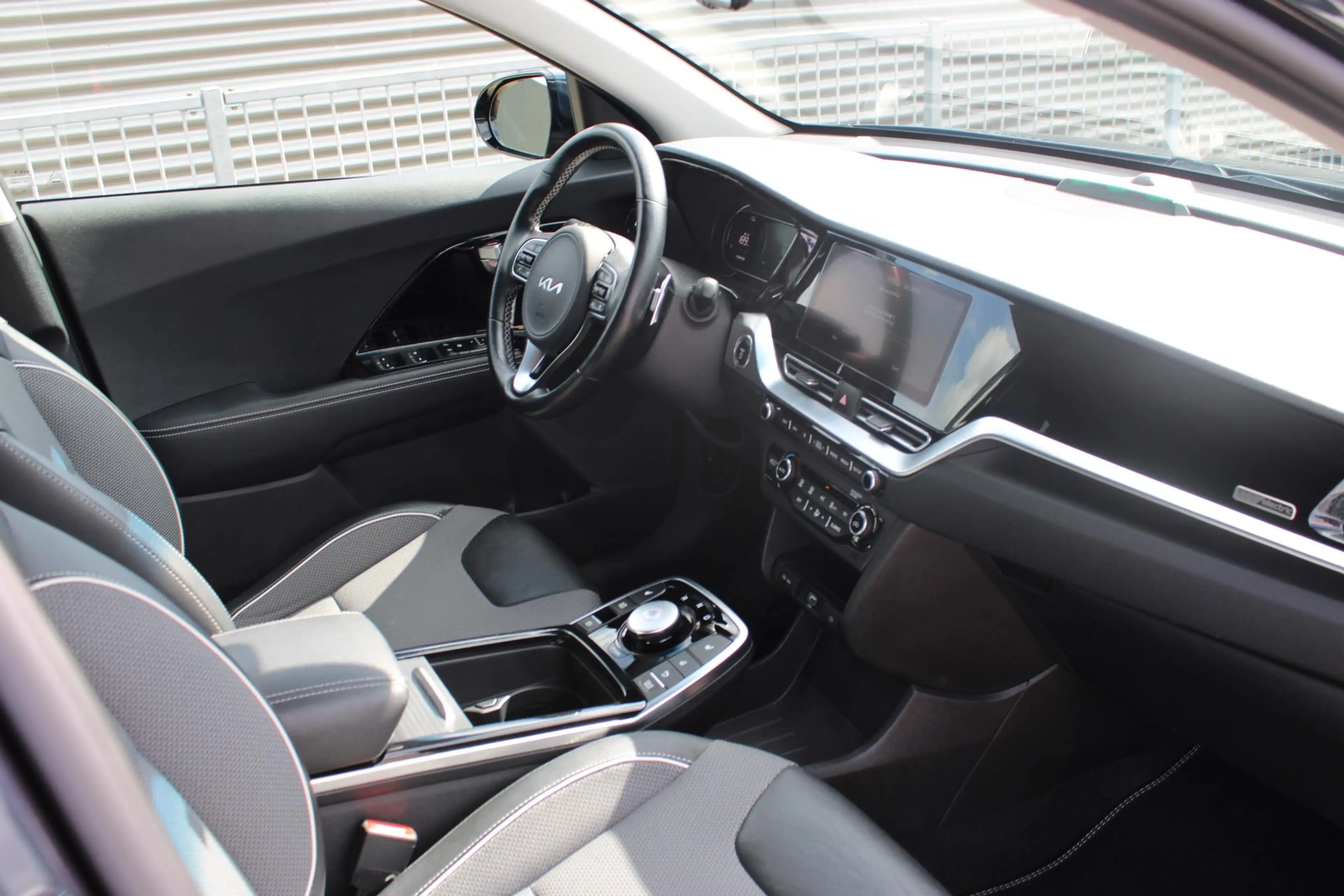 Kia e-Niro Edition 64 kWh Trekhaak — photo 12