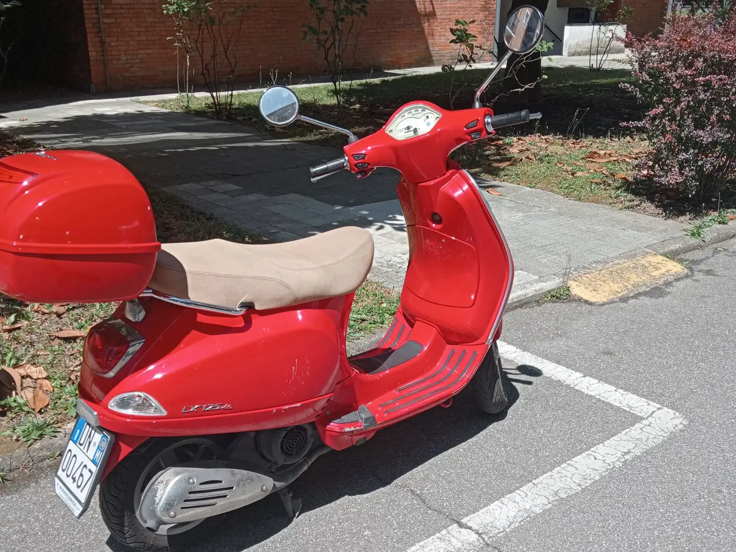 Vespa 125 125 lx Rouge - 1