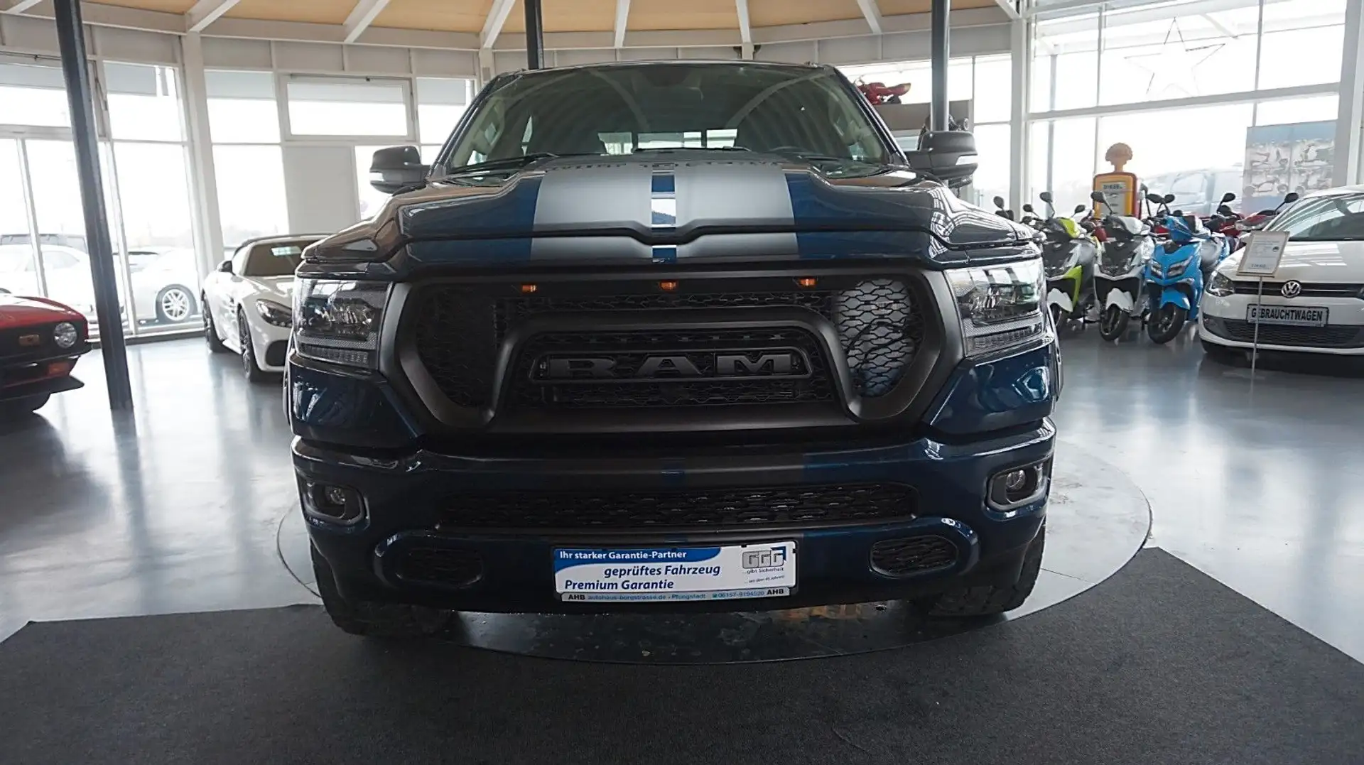 Dodge RAM 1500 V8 4x4 *Crew-Cab*Leder*hoch-breit*6Sitz Blau - 2