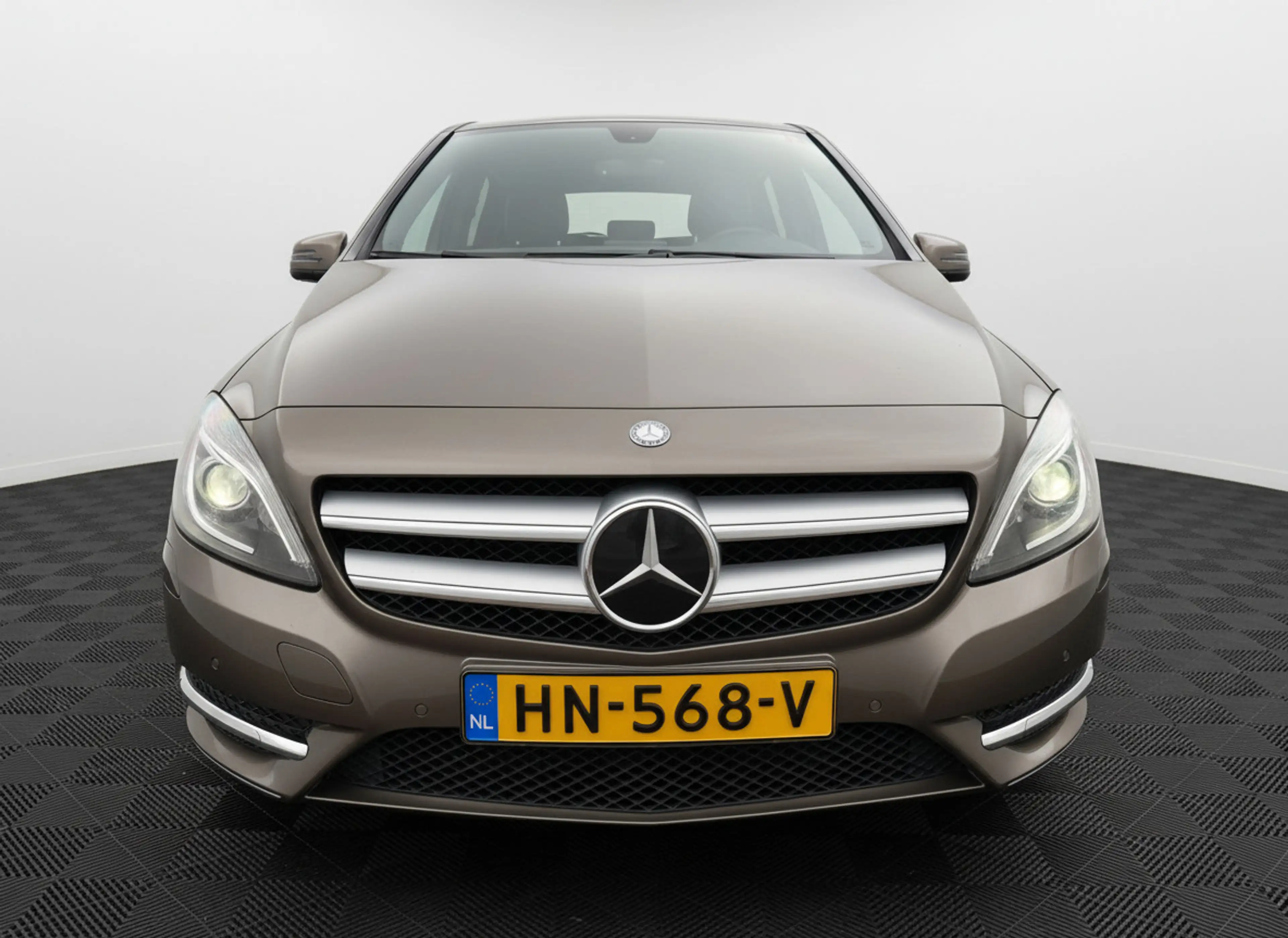 Mercedes-Benz B 180 Ambition Aut., Navi | Trekhaak | Clima — photo 13