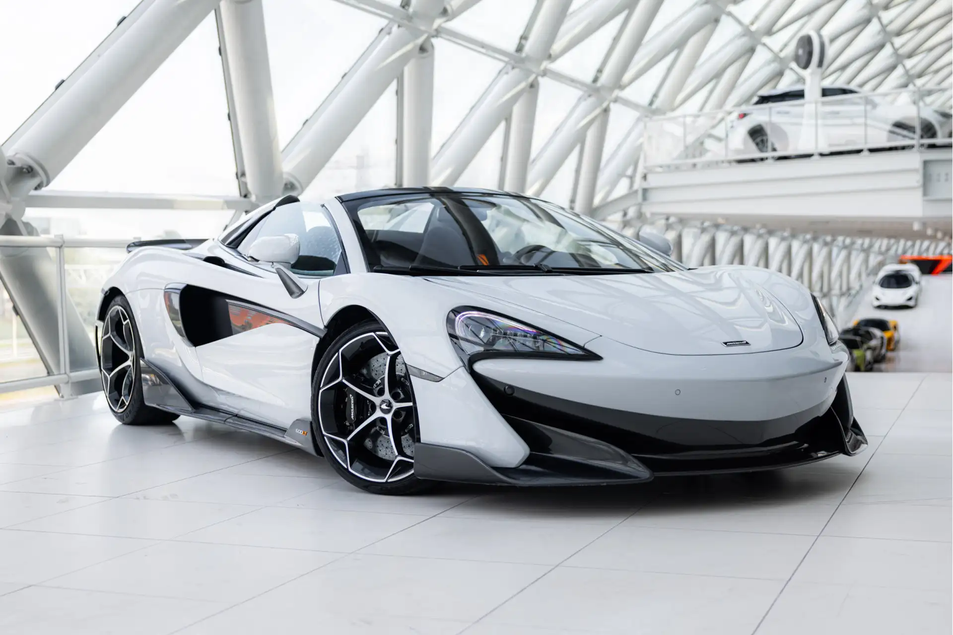 맥라렌 600LT Spider 2020 화이트 사진 1