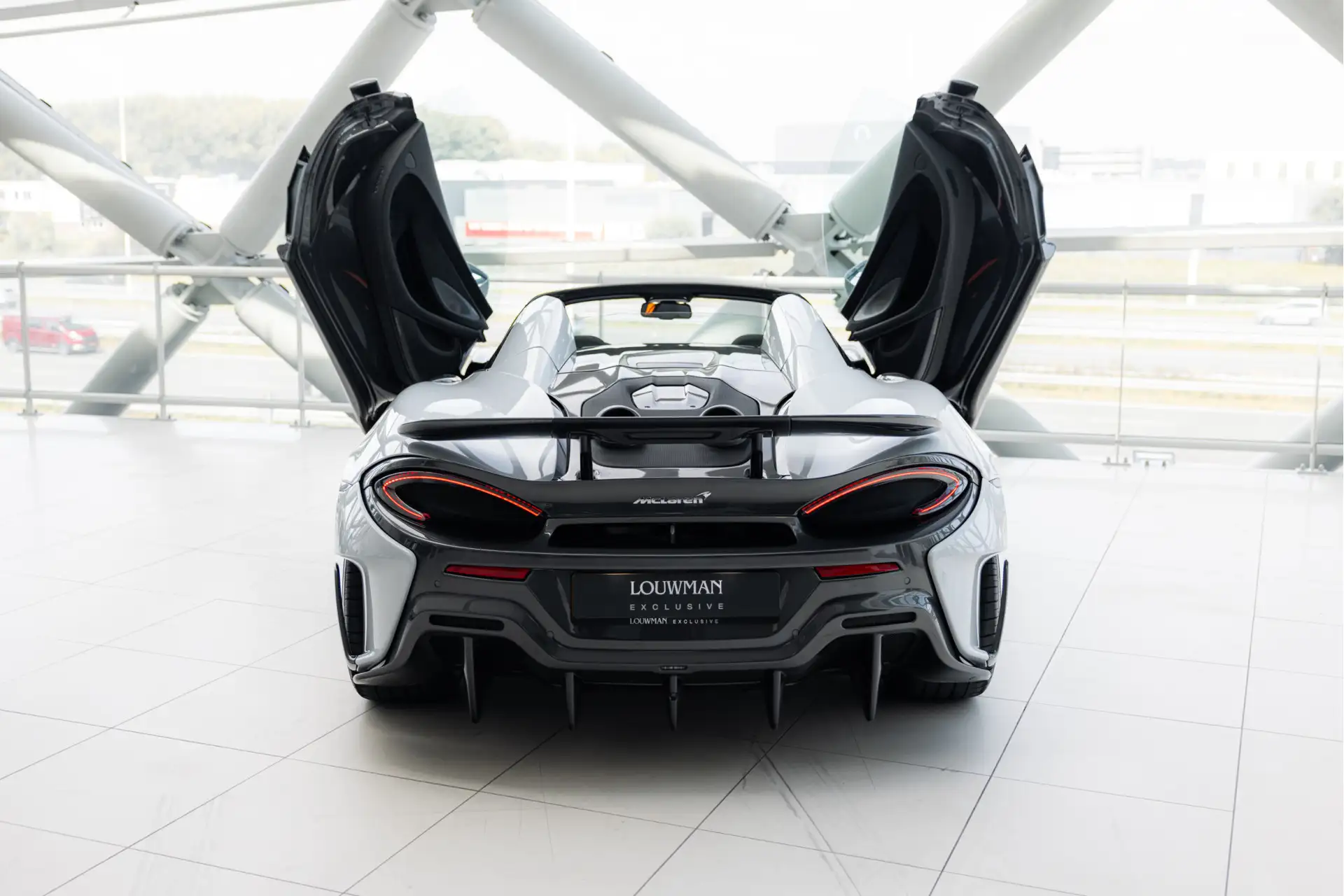 맥라렌 600LT Spider 2020 화이트 사진 7