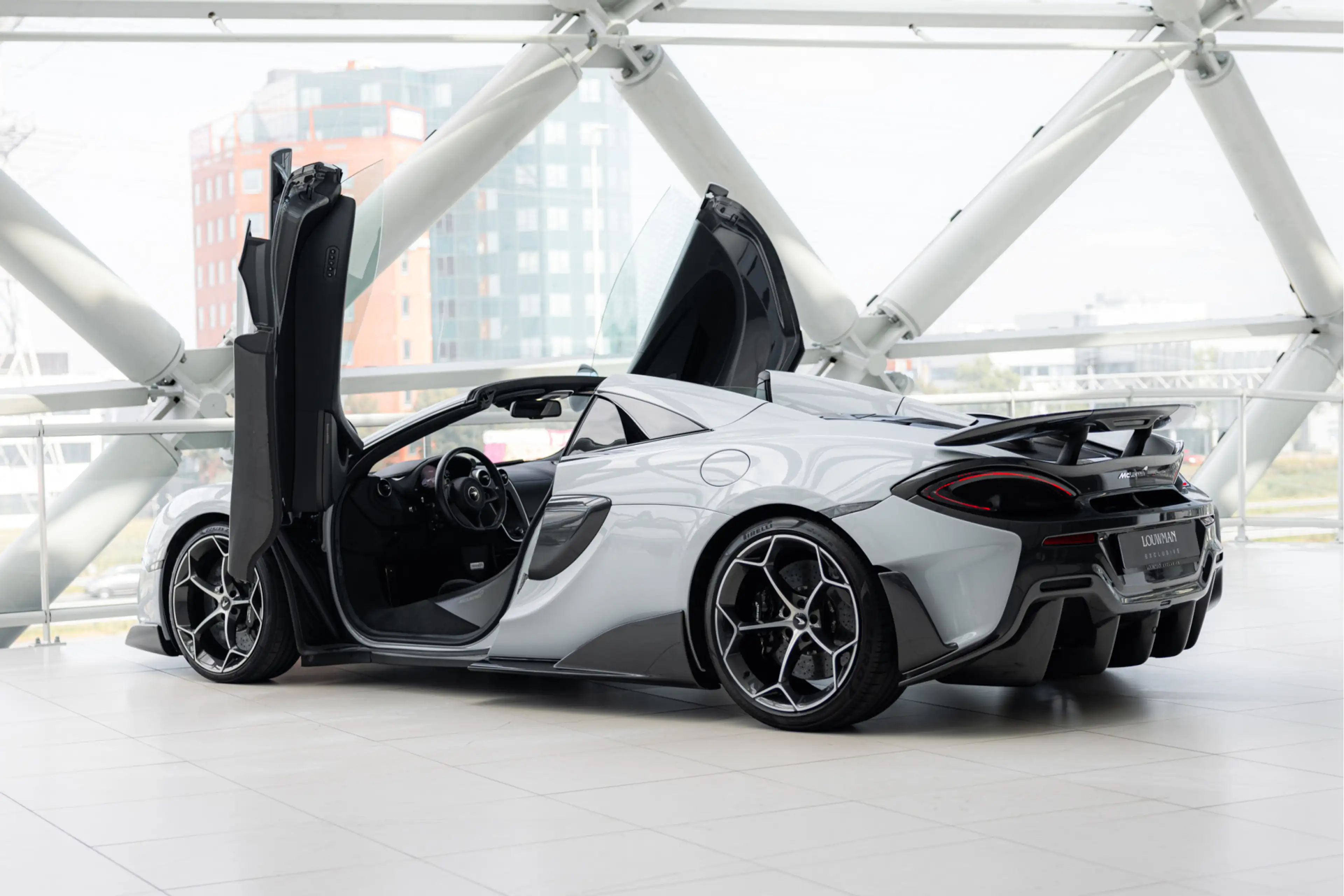 McLaren 600LT Spider 3.8 V8 | MSO Cirrus Grey | Noselift | — photo 12