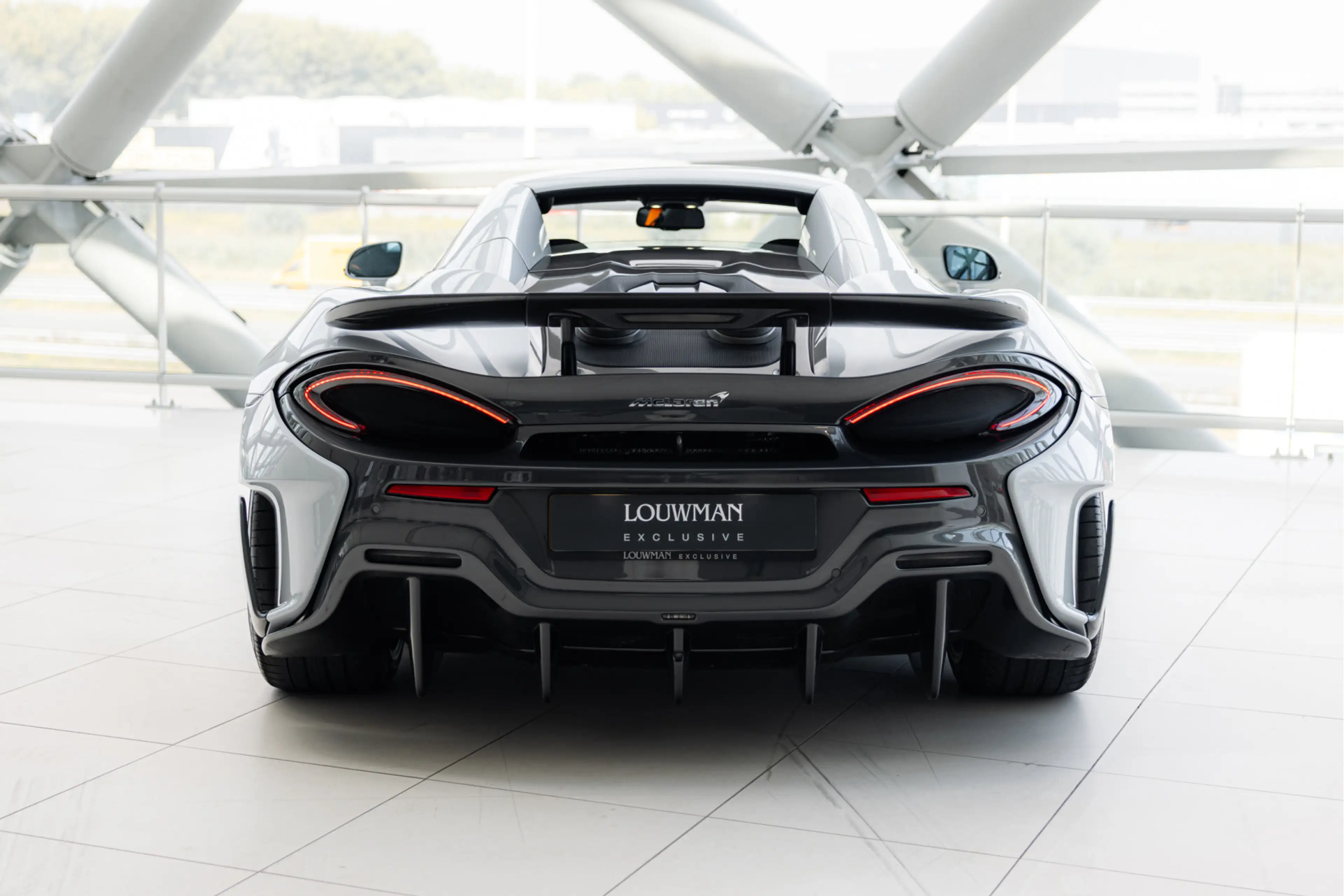 McLaren 600LT Spider 3.8 V8 | MSO Cirrus Grey | Noselift | — photo 8