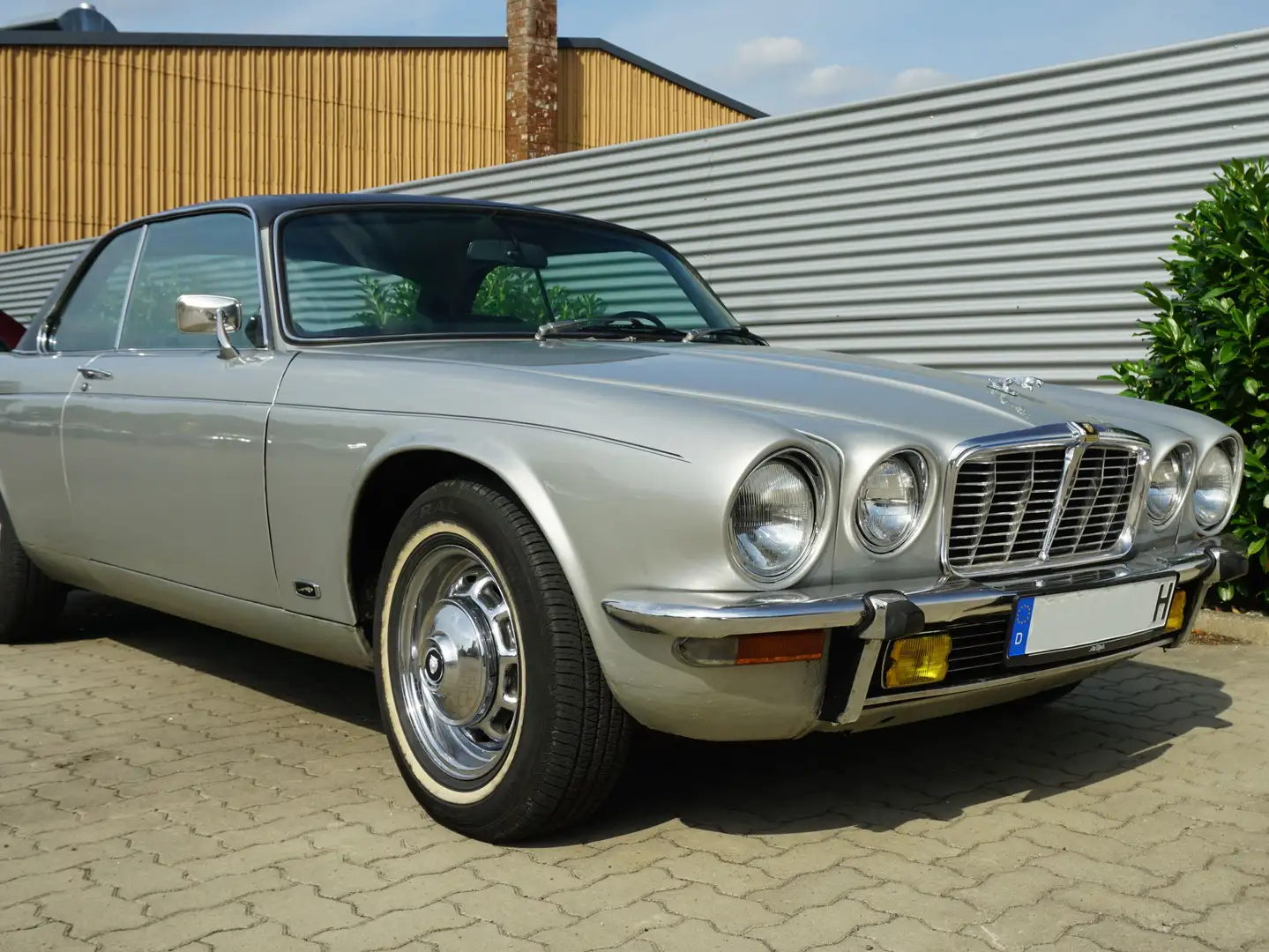 Jaguar XJ6 Coupé Silber - 1