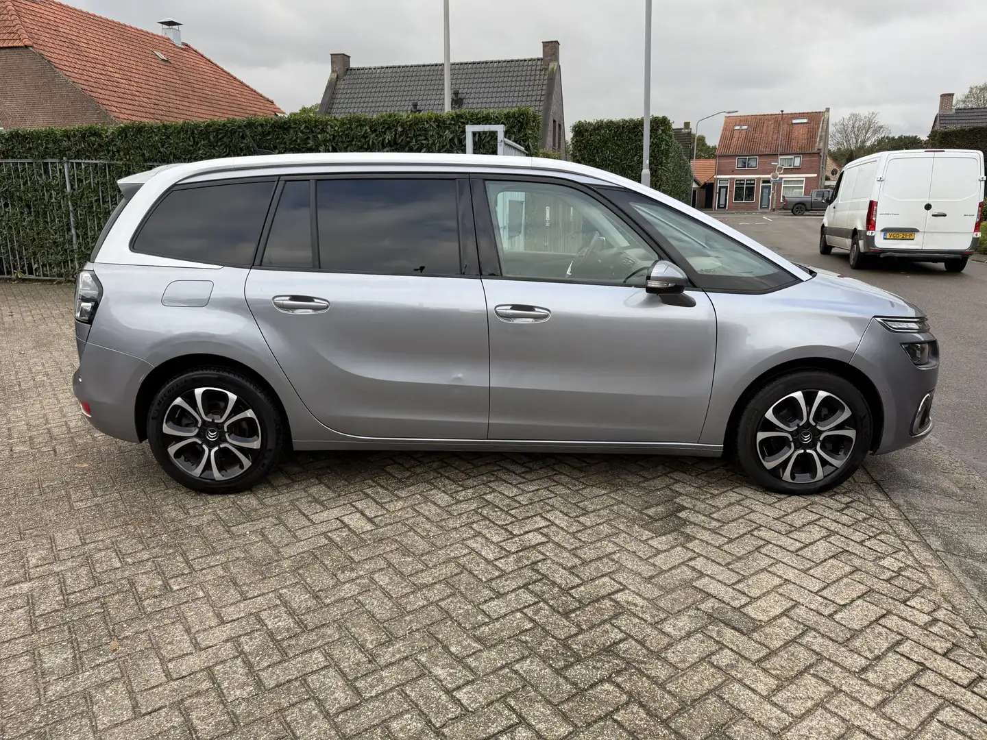 Citroen Grand C4 SpaceTourer PURETECH BUSINESS 7P NAVI/CAMERA/TREKHAAK/DAB B Grey - 2