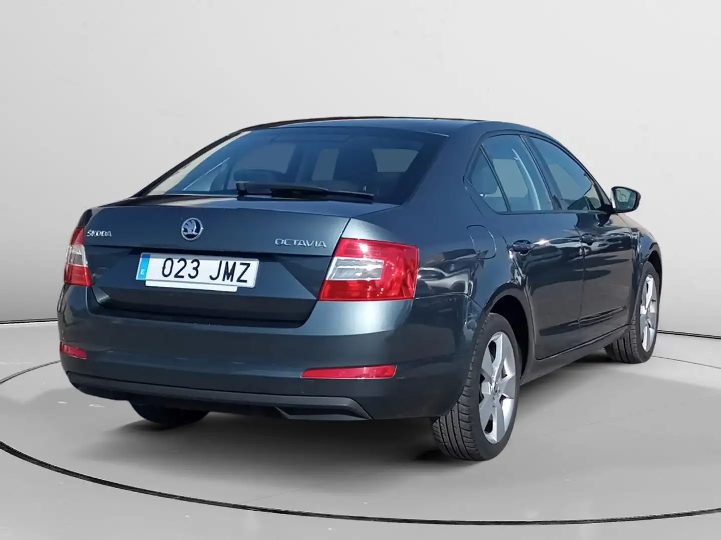 Skoda Octavia Ambition Grijs - 2