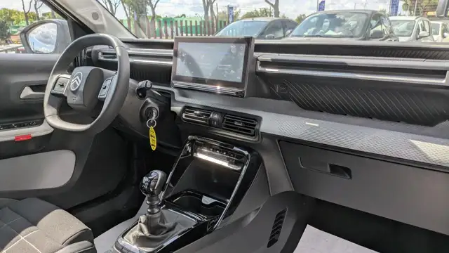 Citroen C3 view 13